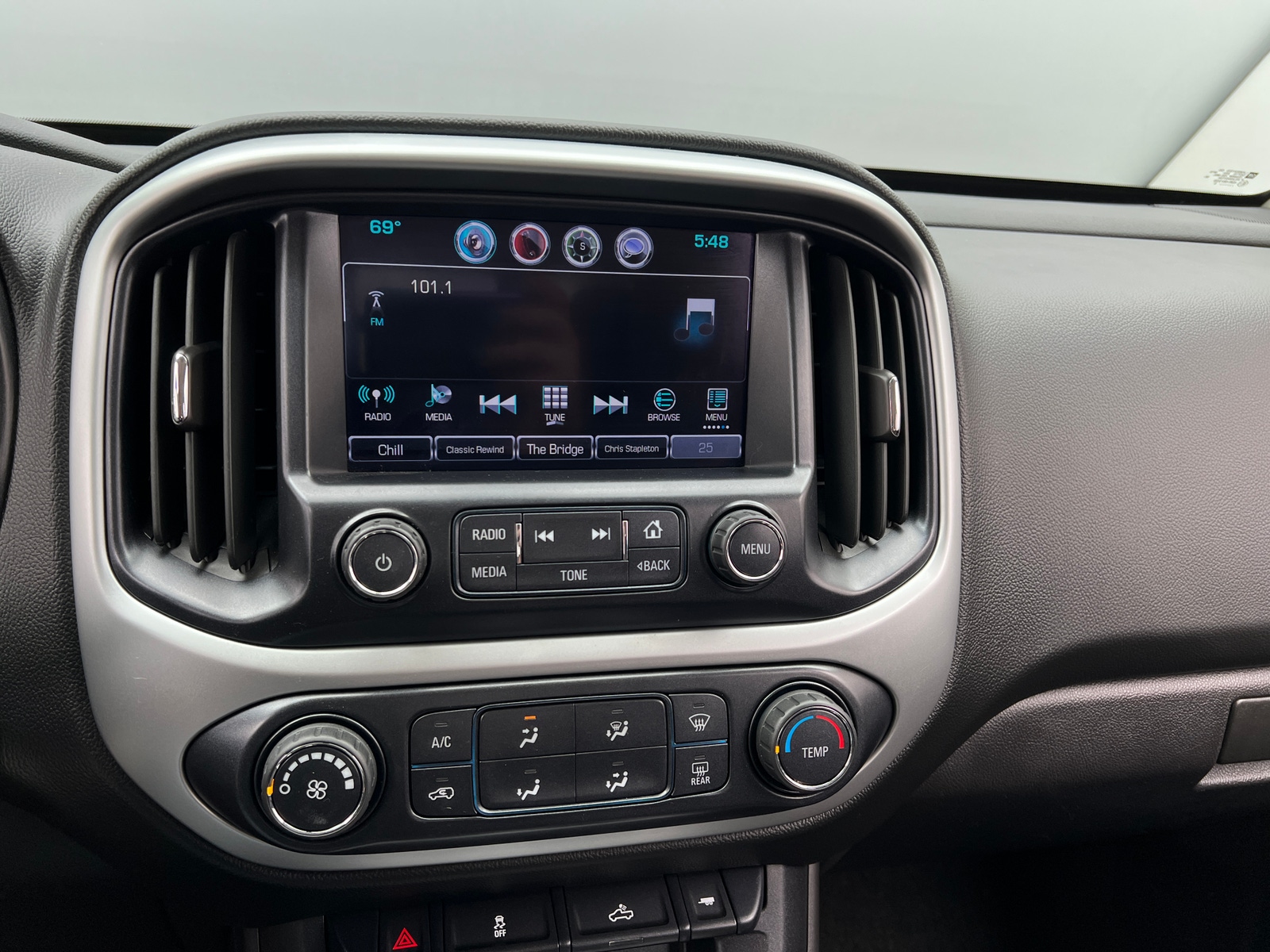 Thumbnail: 2016 Chevrolet Colorado - 4