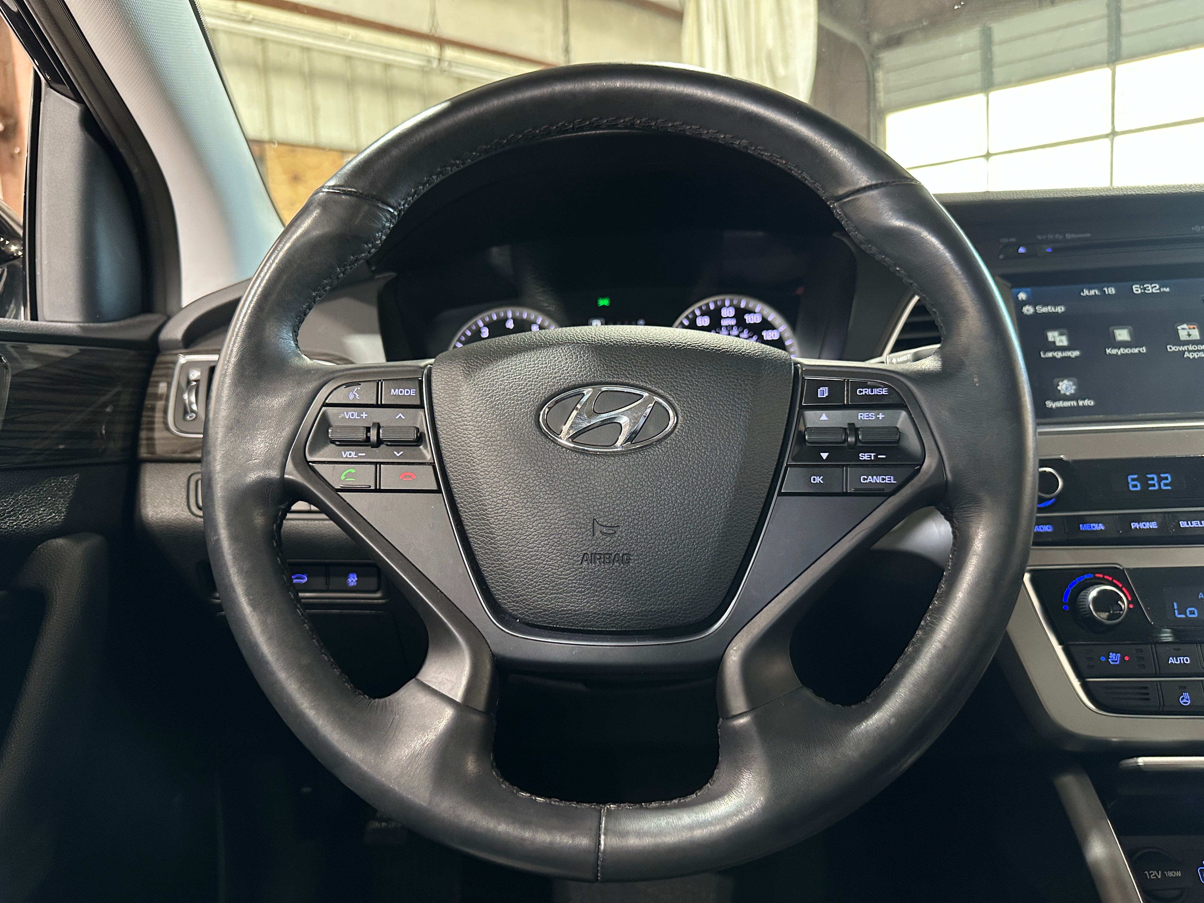 Thumbnail: 2015 Hyundai Sonata - 4