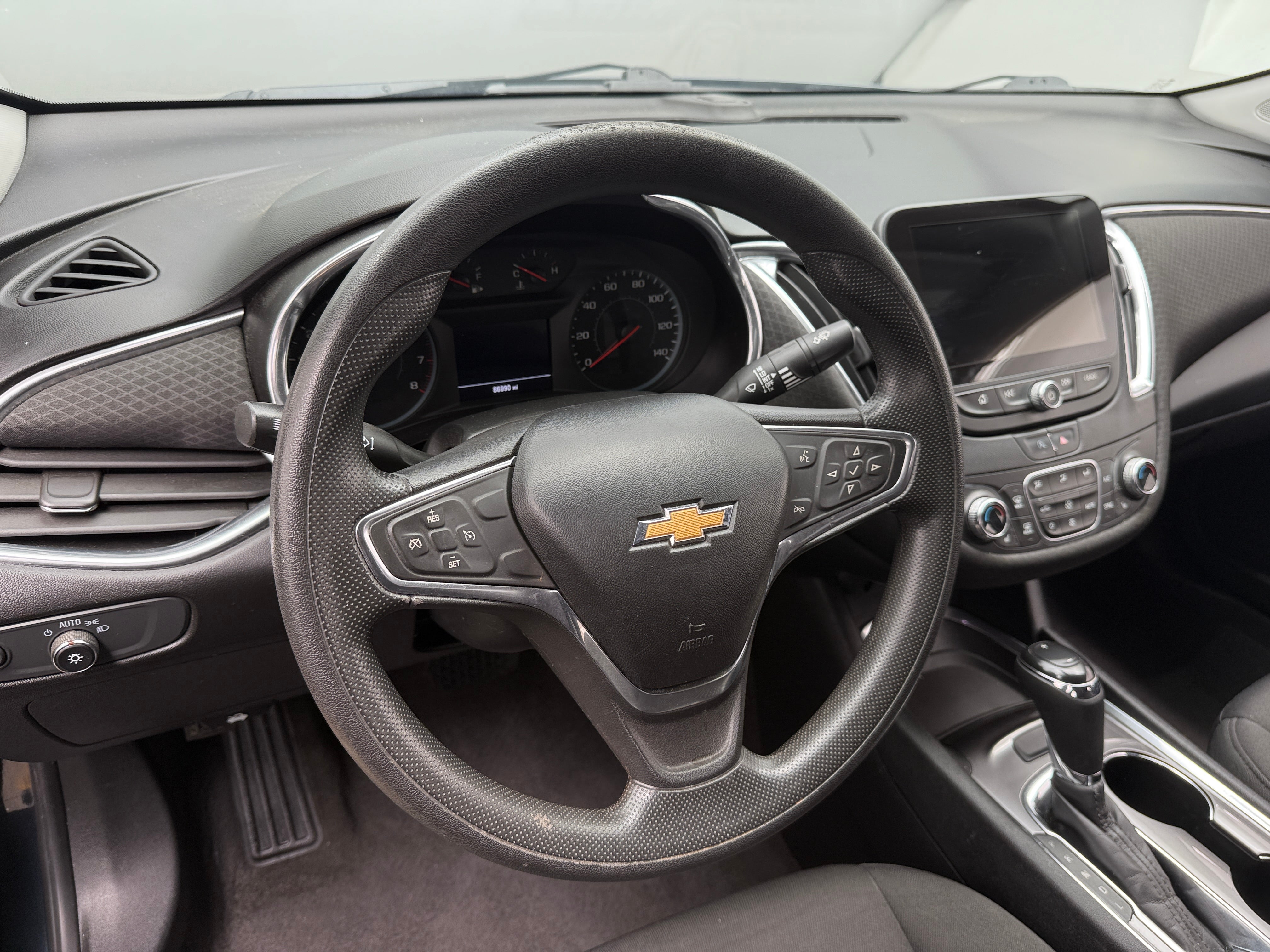 Thumbnail: 2020 Chevrolet Malibu - 5