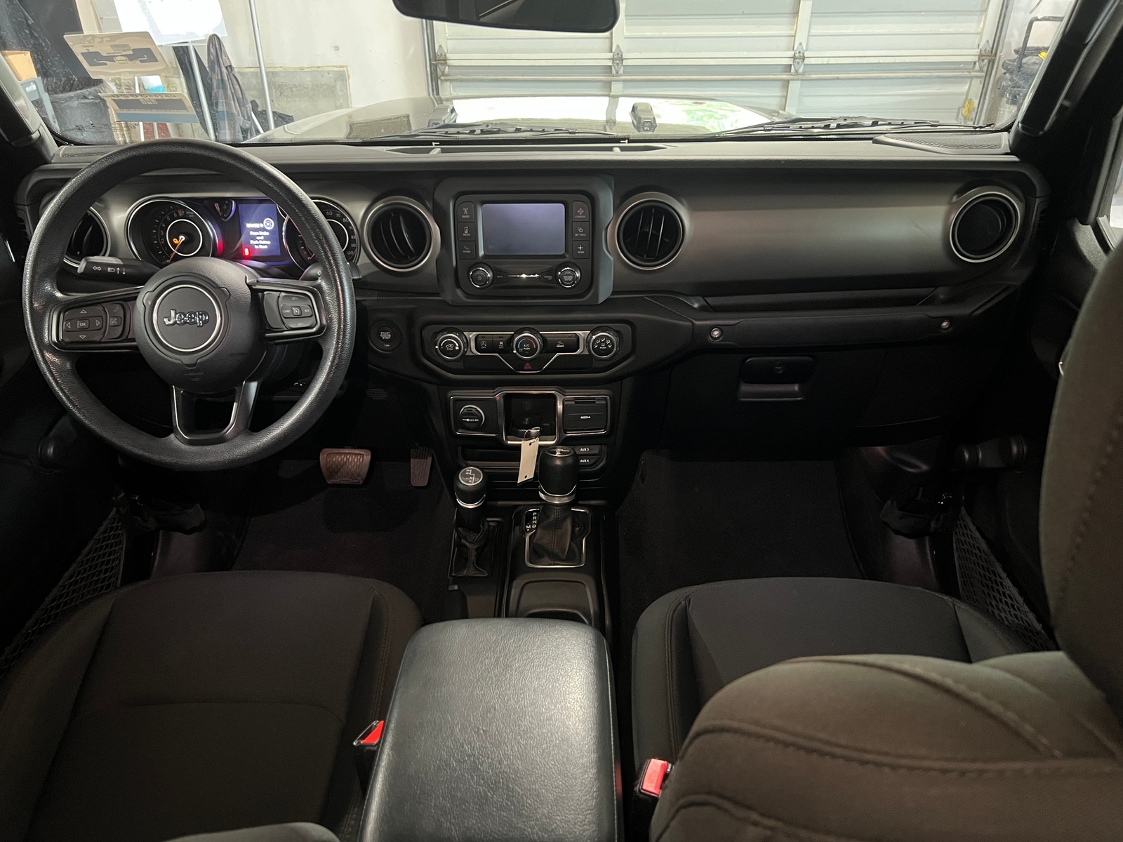 Thumbnail: 2021 Jeep Gladiator - 3