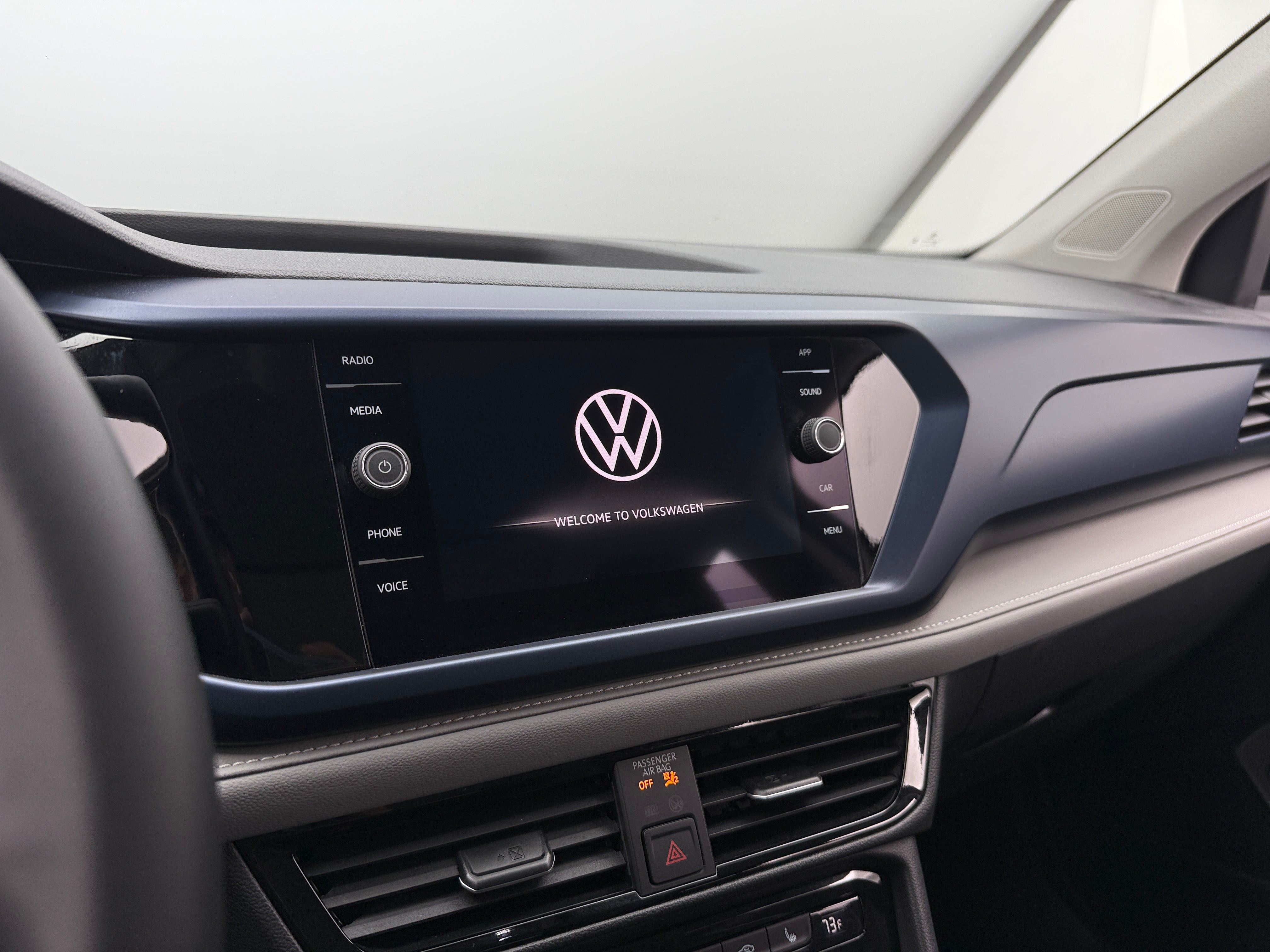 Thumbnail: 2024 Volkswagen Taos - 3