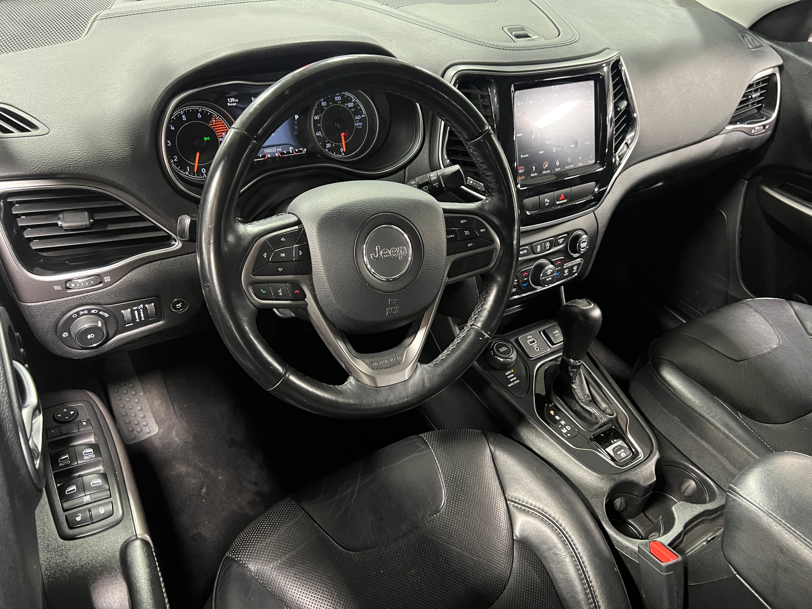 Thumbnail: 2019 Jeep Cherokee - 2