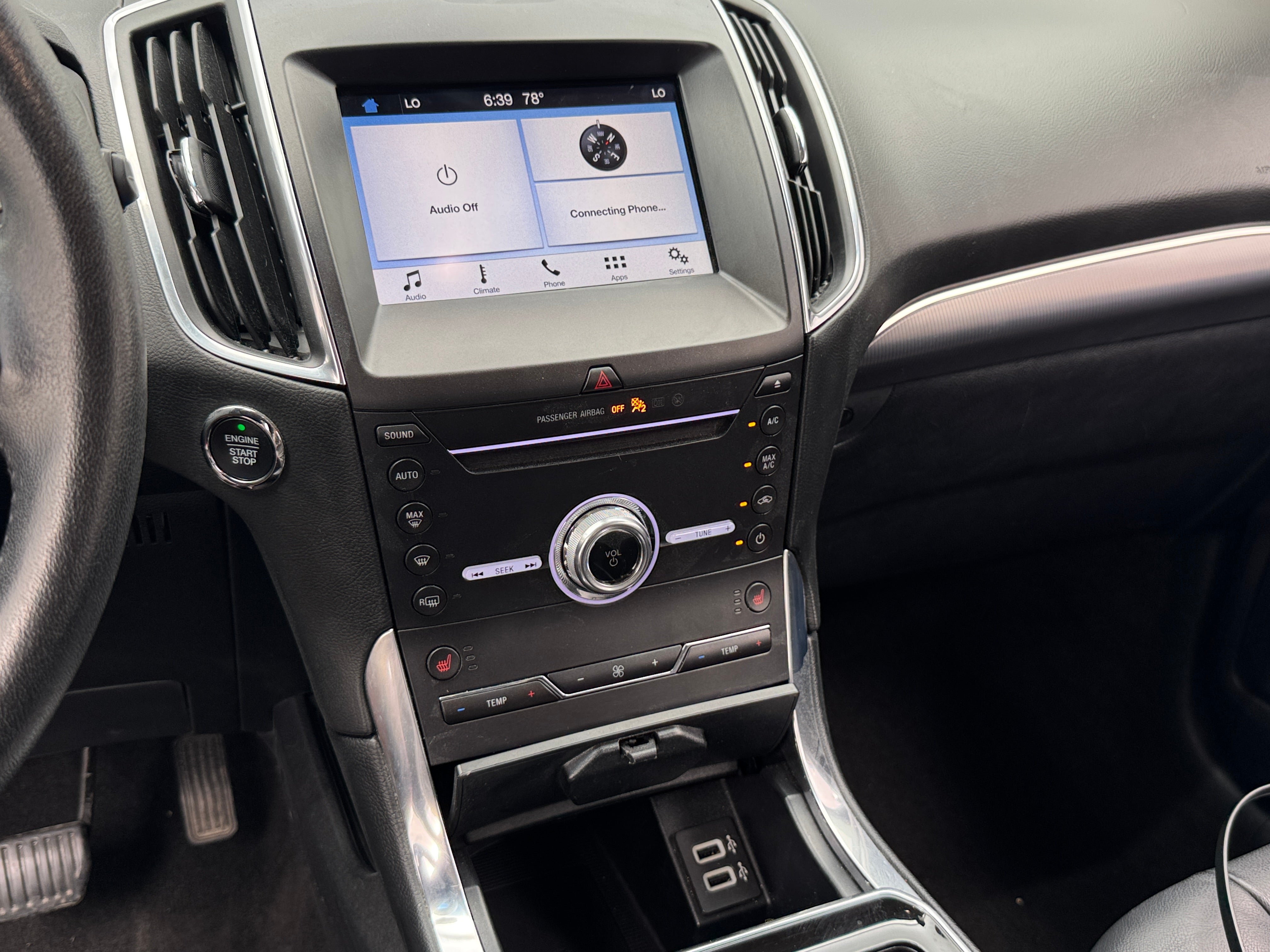 Thumbnail: 2019 Ford Edge - 3
