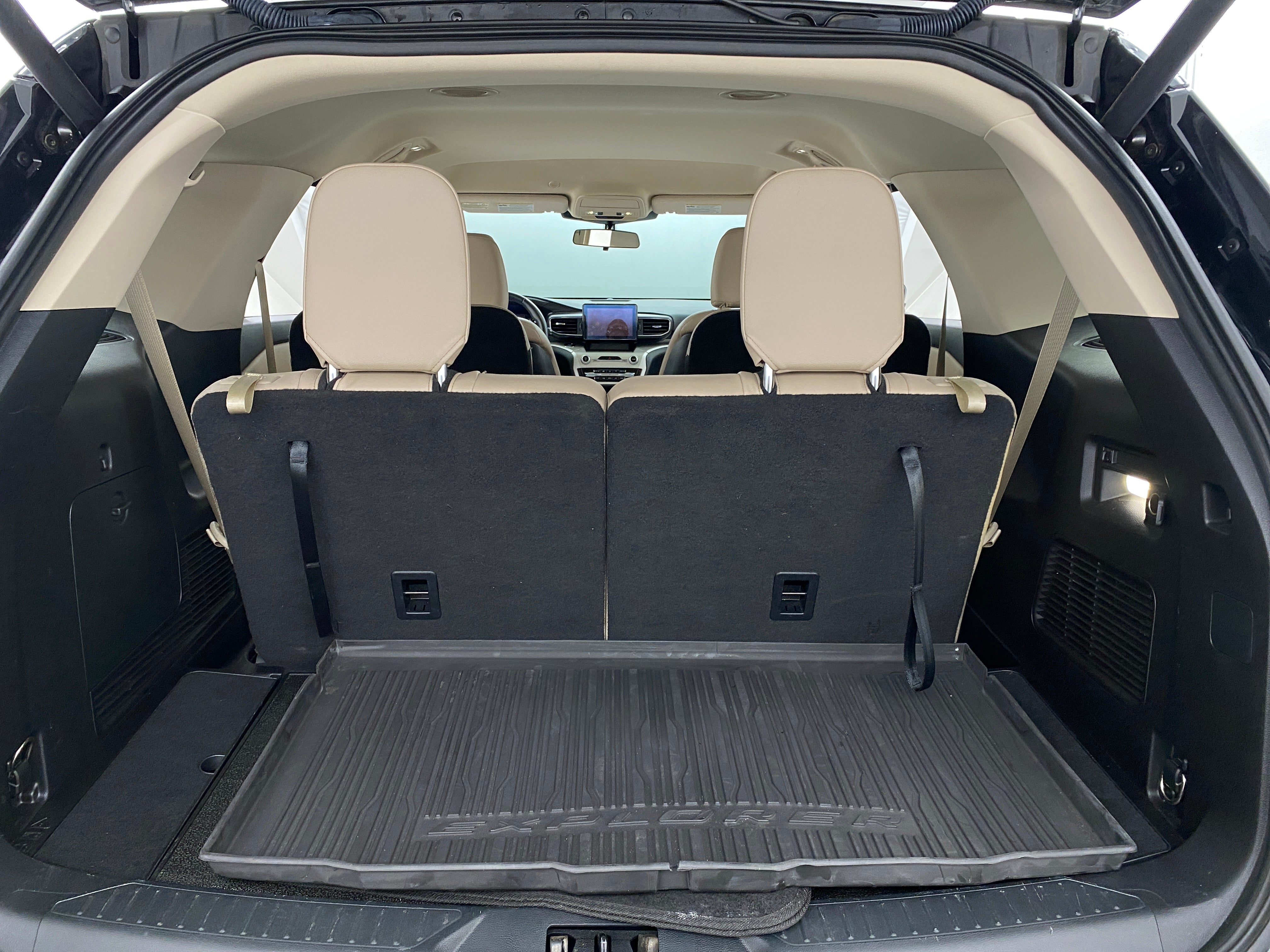 Thumbnail: 2020 Ford Explorer - 6