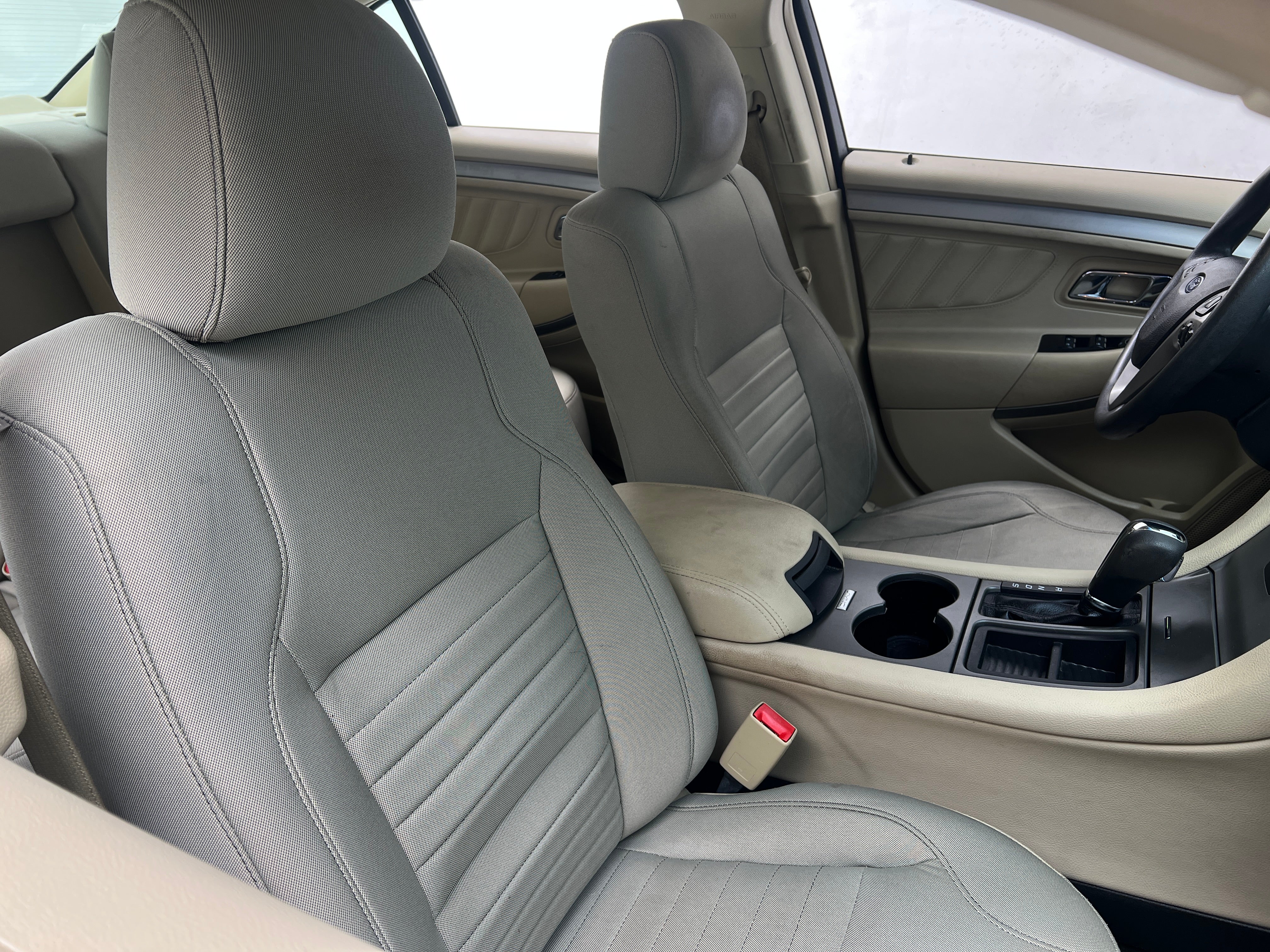 Thumbnail: 2016 Ford Taurus - 2