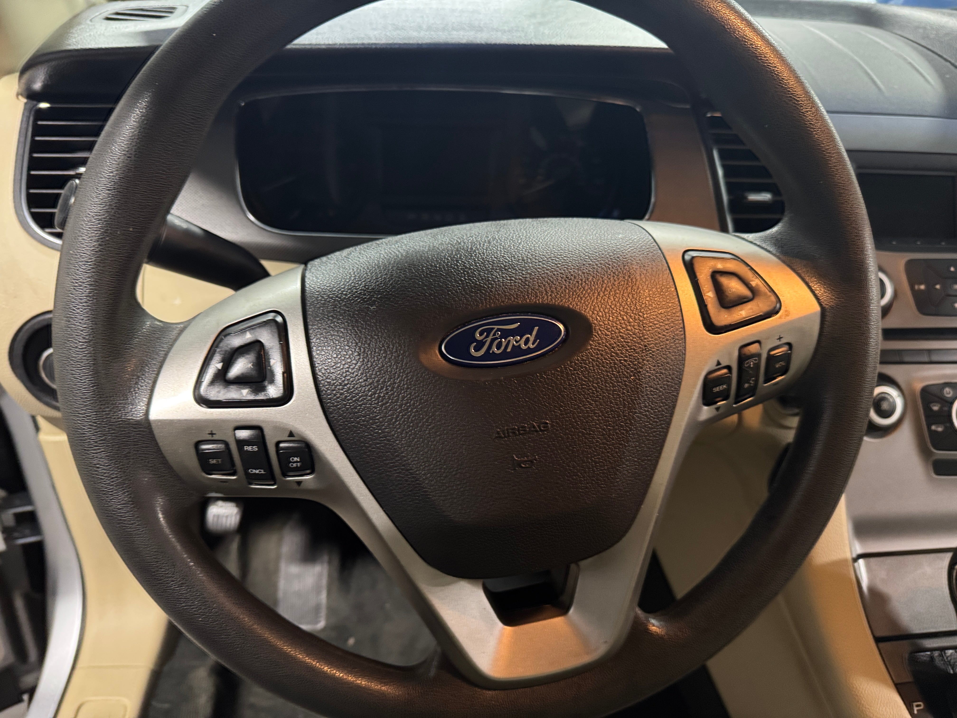 Thumbnail: 2016 Ford Taurus - 5