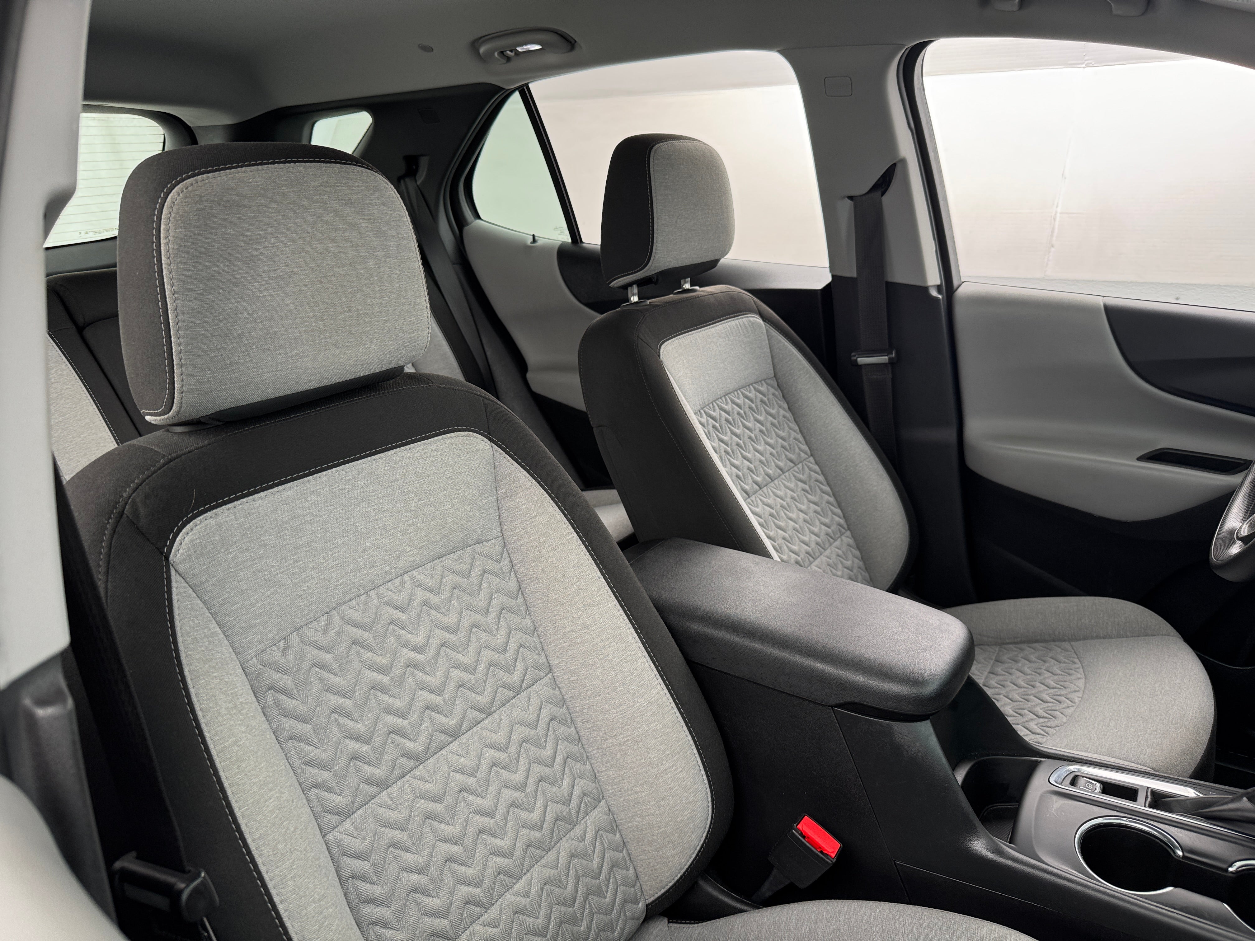 2023 Chevrolet Equinox LS 2