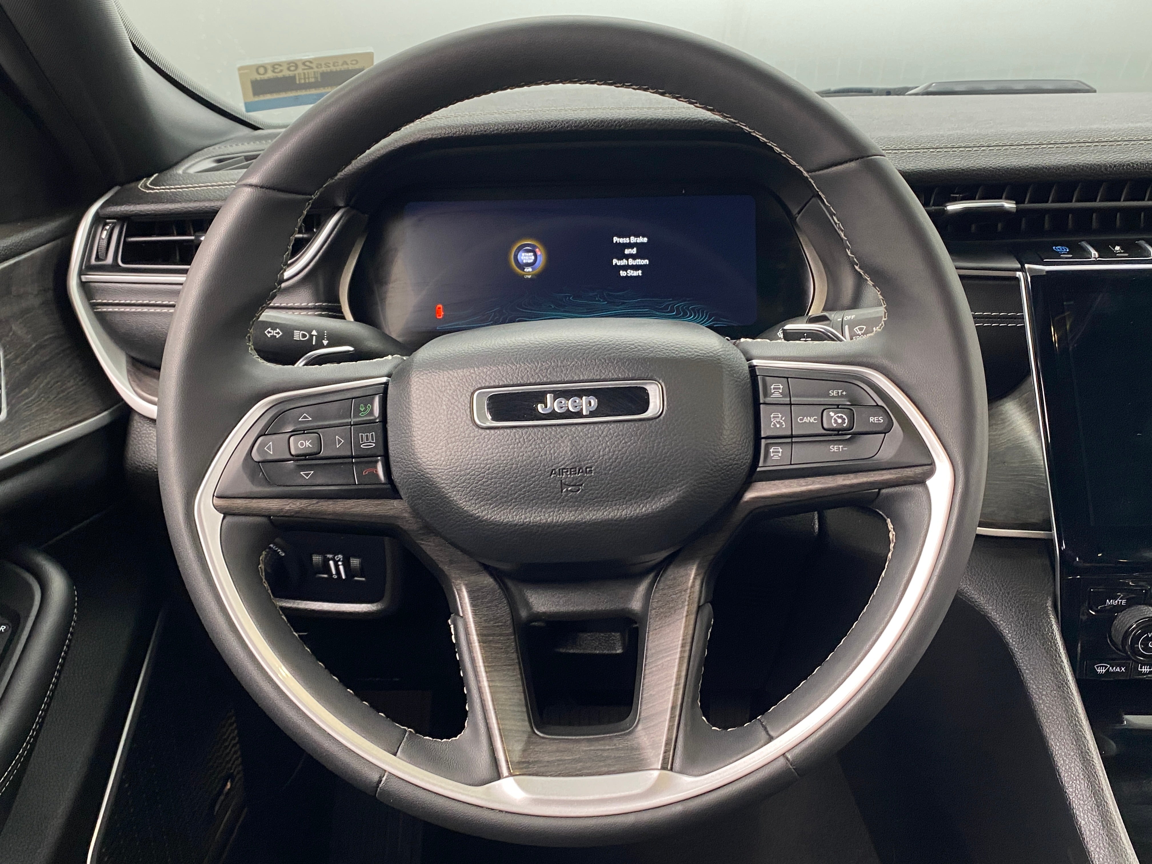 Thumbnail: 2024 Jeep Grand Cherokee - 4