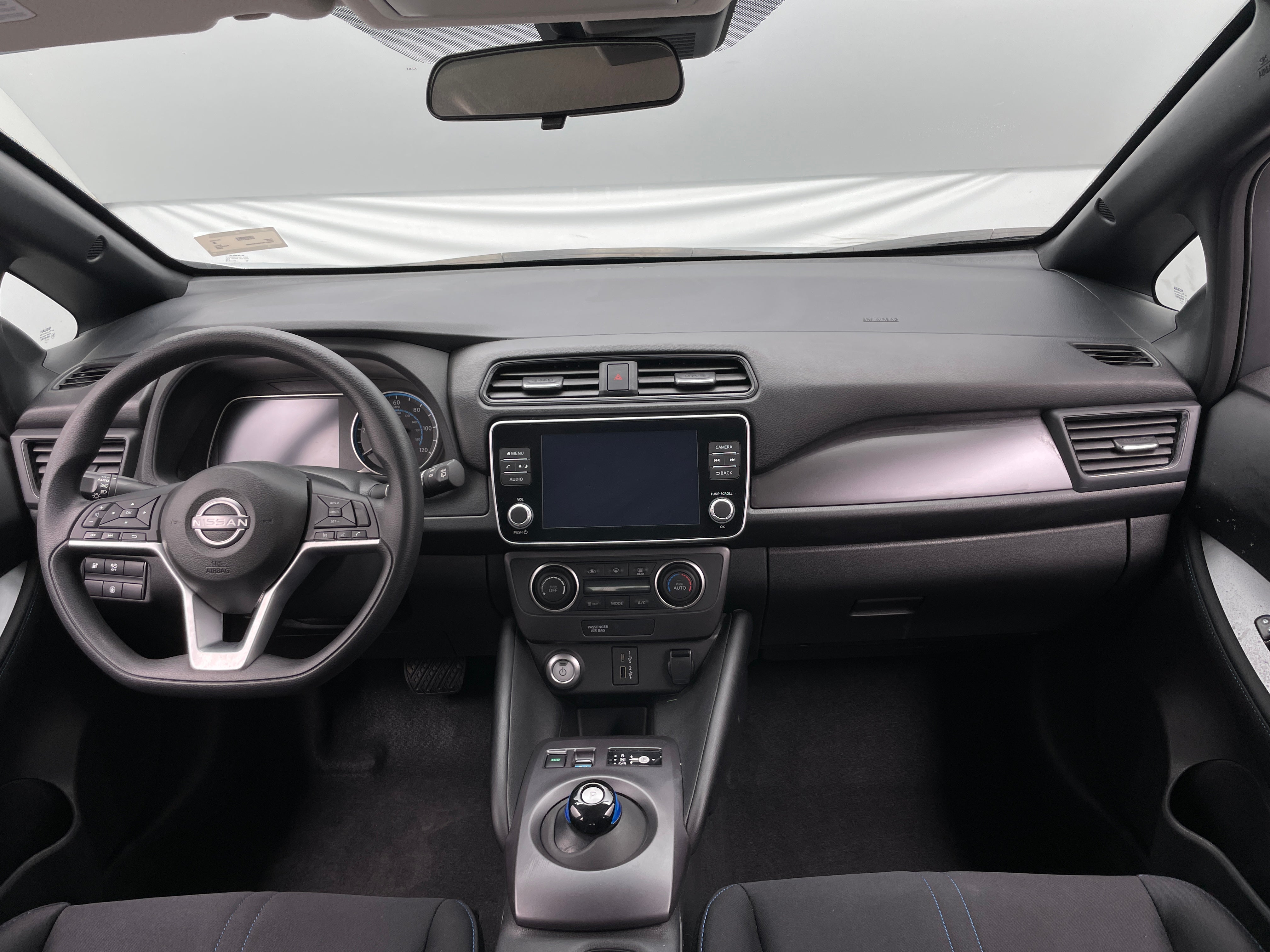 Thumbnail: 2024 Nissan Leaf - 3