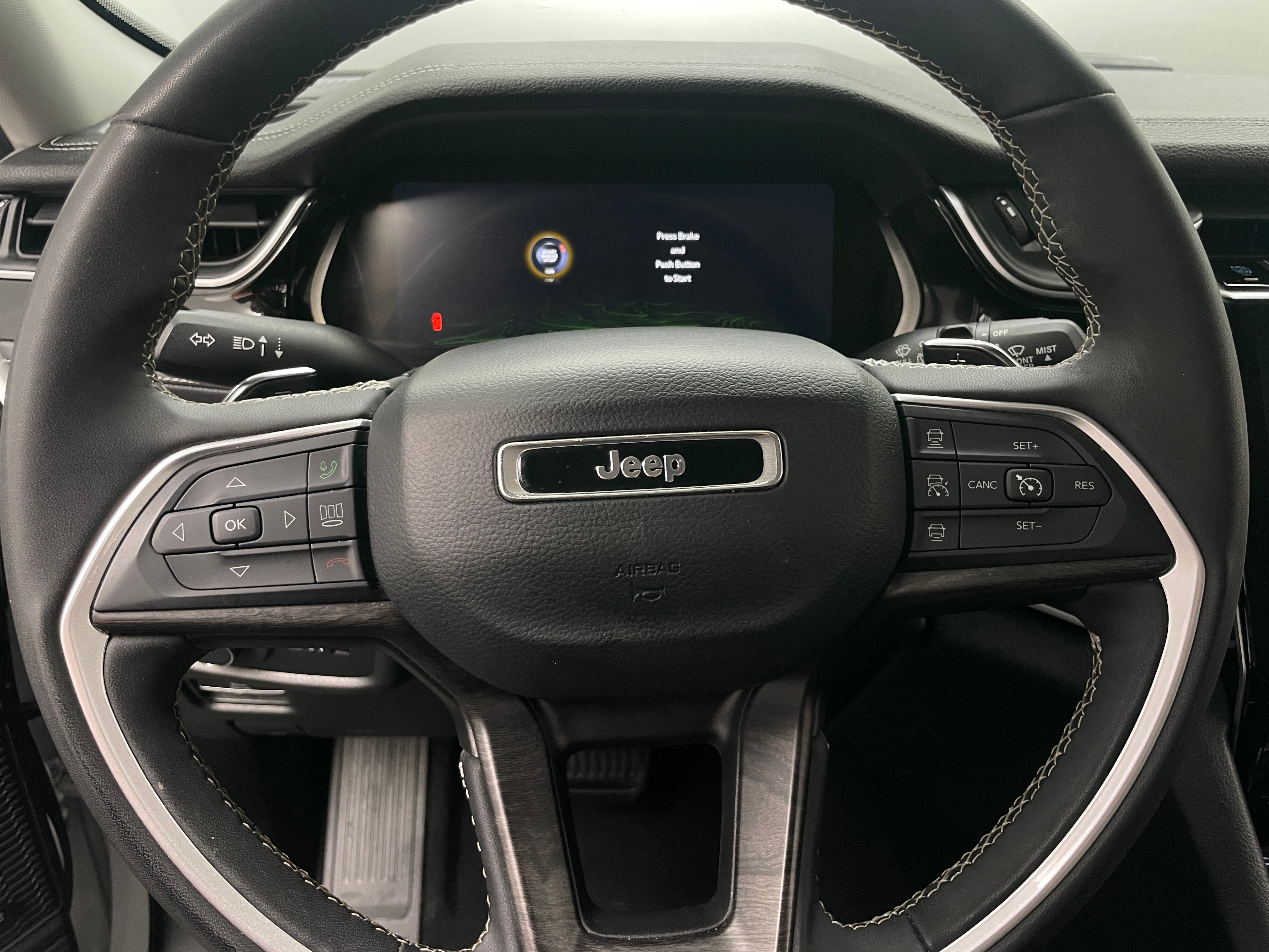 Thumbnail: 2023 Jeep Grand Cherokee - 4