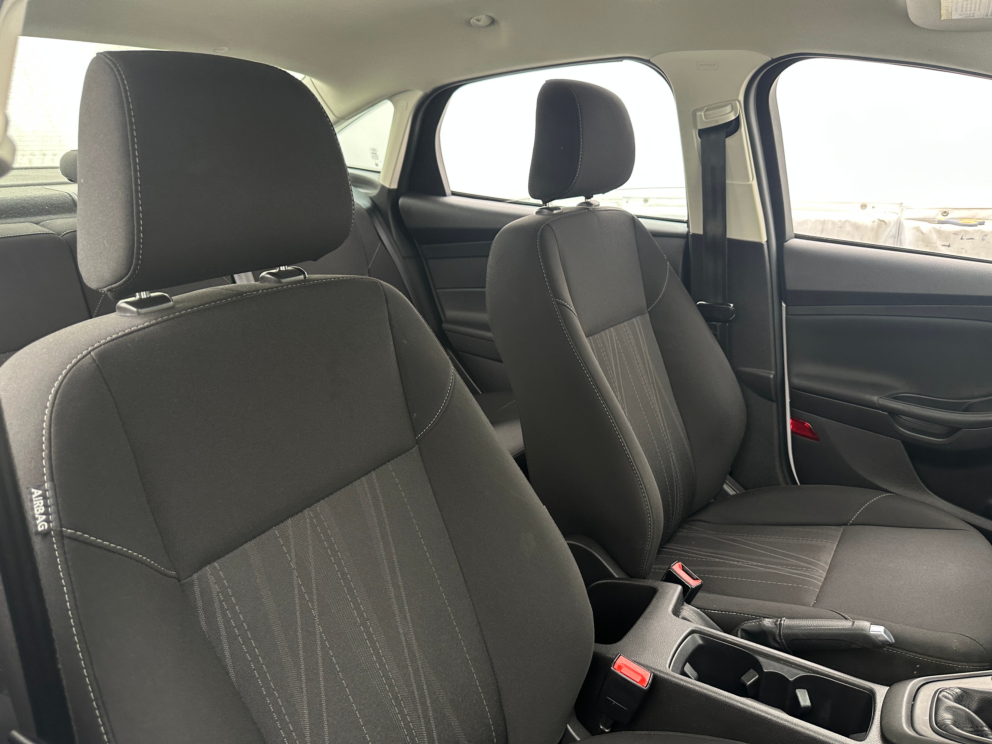 2018 Ford Focus S 2