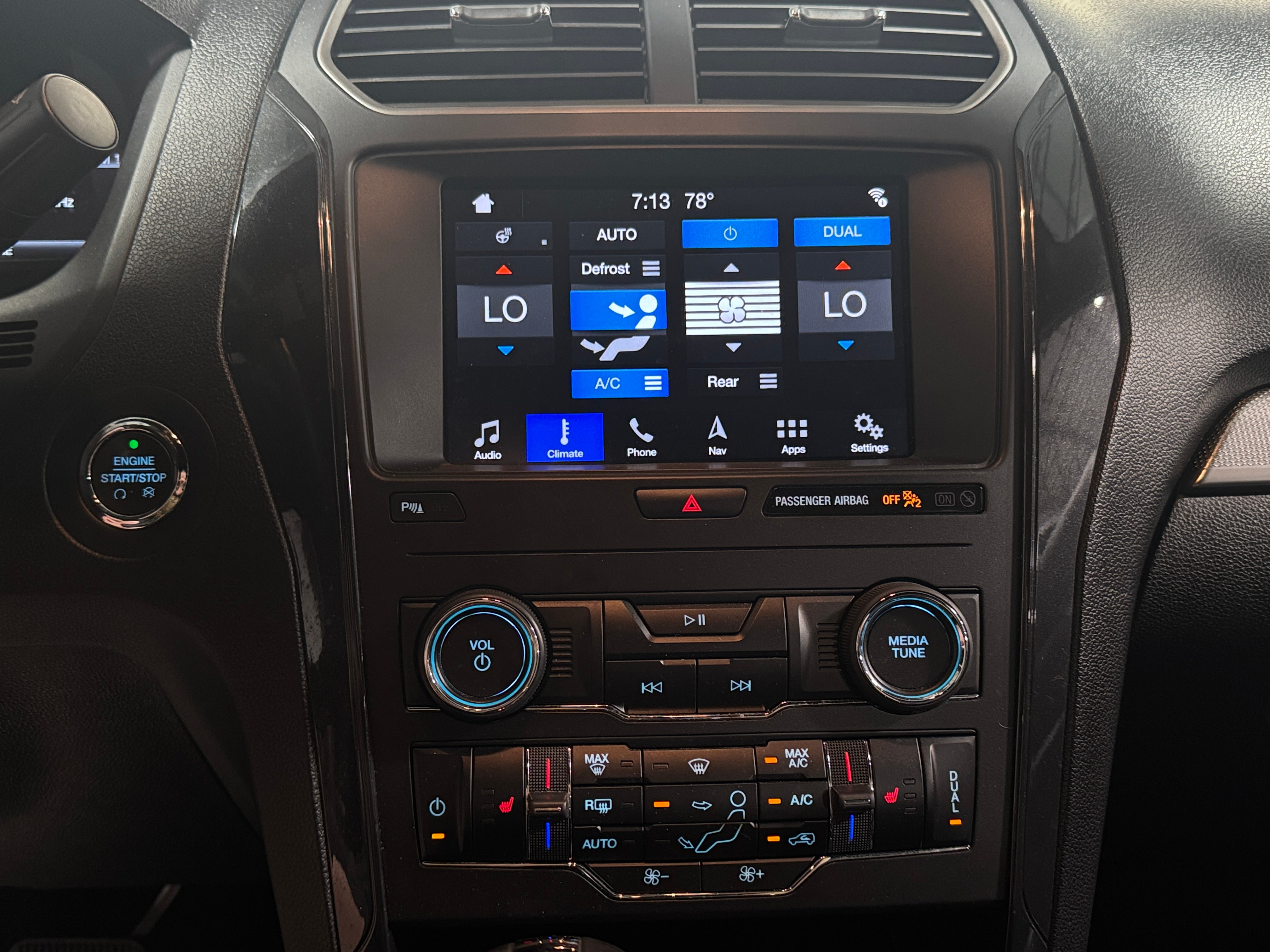 2019 Ford Explorer XLT 4