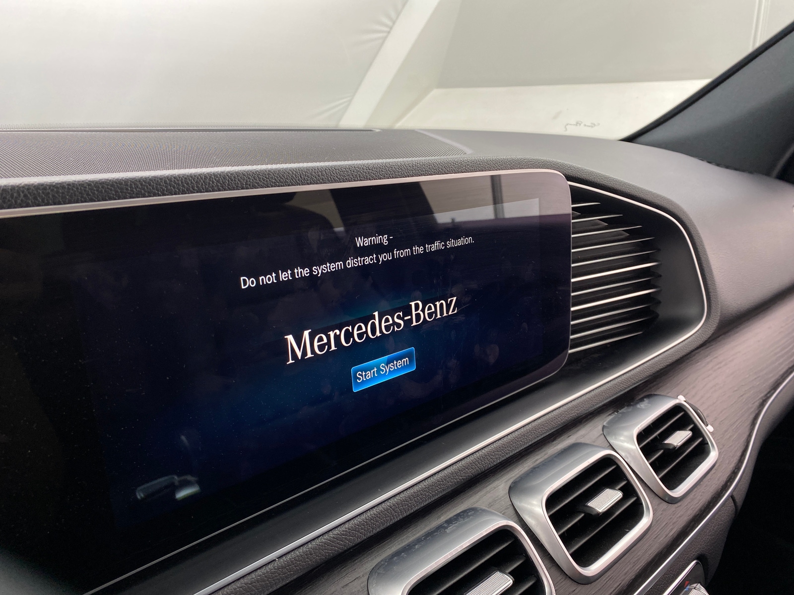Thumbnail: 2022 Mercedes-Benz GLE - 3
