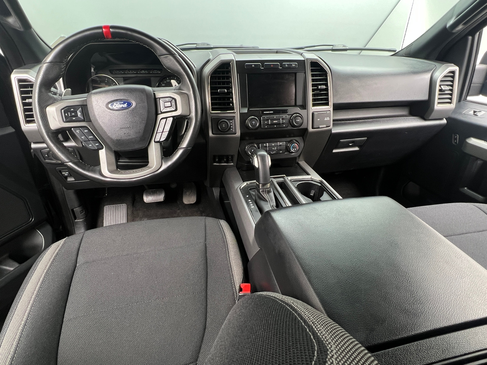 Thumbnail: 2019 Ford Econoline - 3