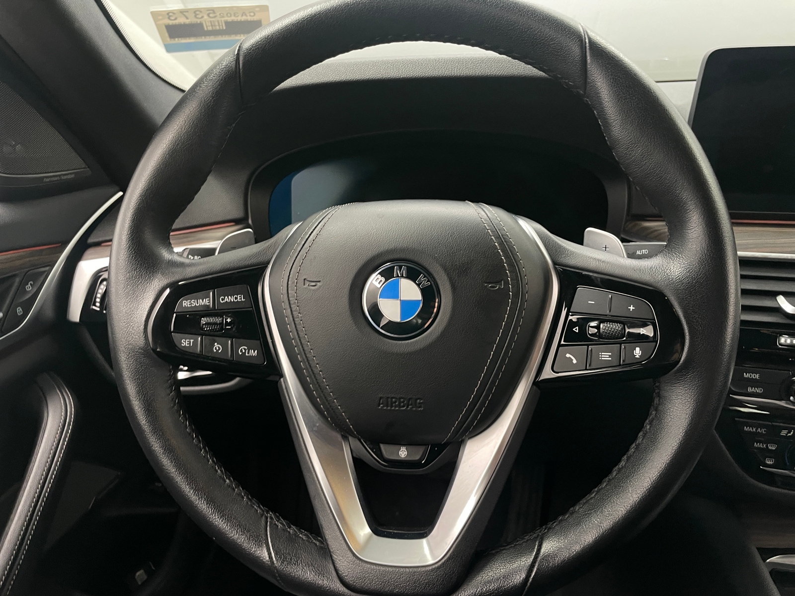 Thumbnail: 2022 BMW 5 Series - 4