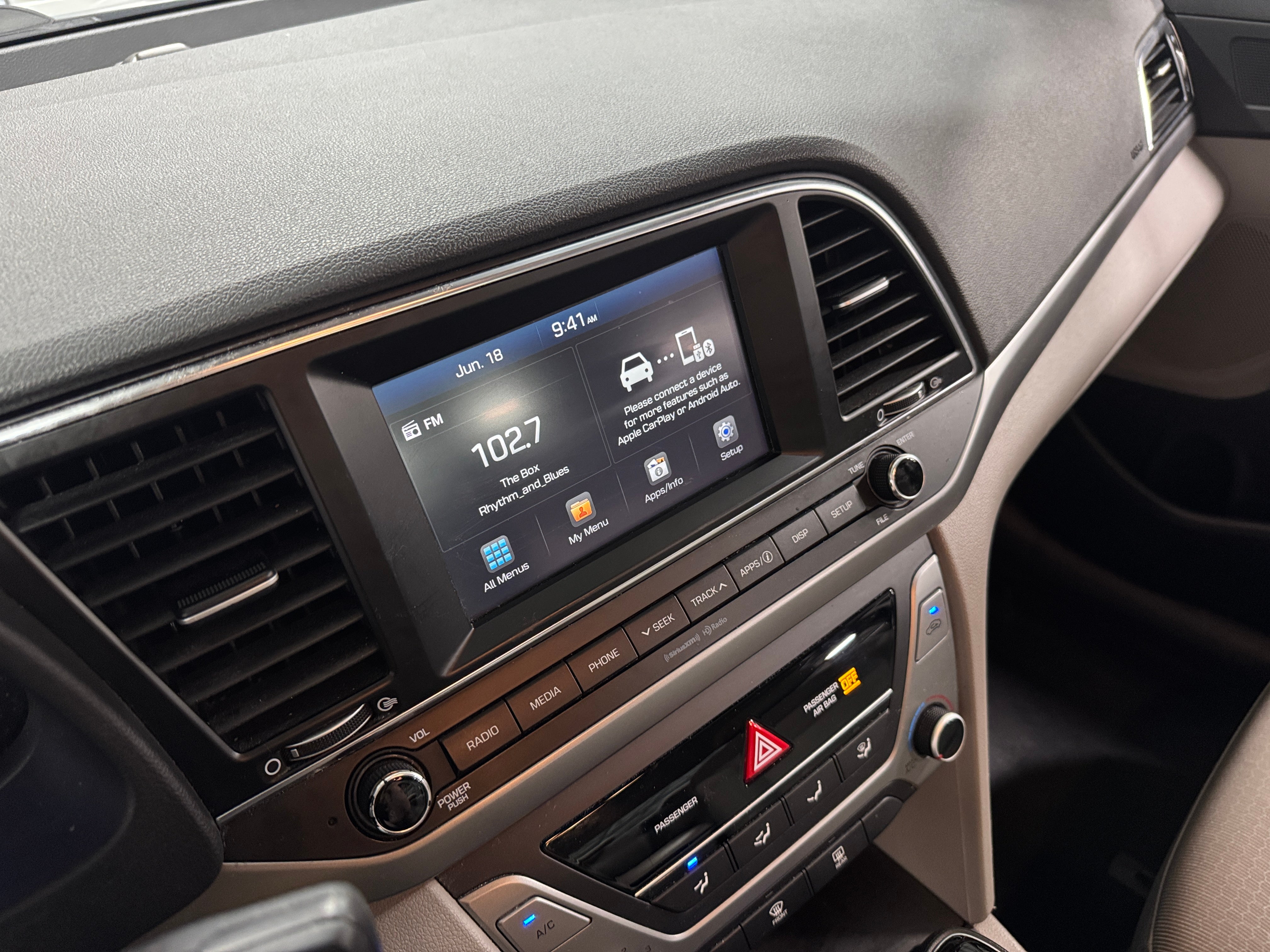 2017 Hyundai Elantra SE 4