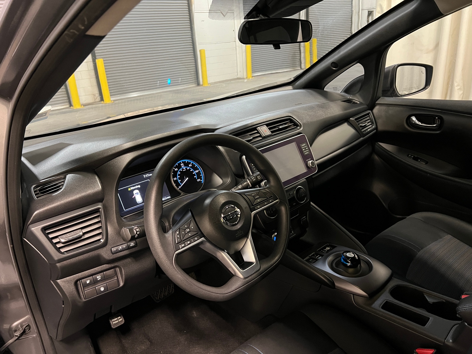 Thumbnail: 2022 Nissan Leaf - 3
