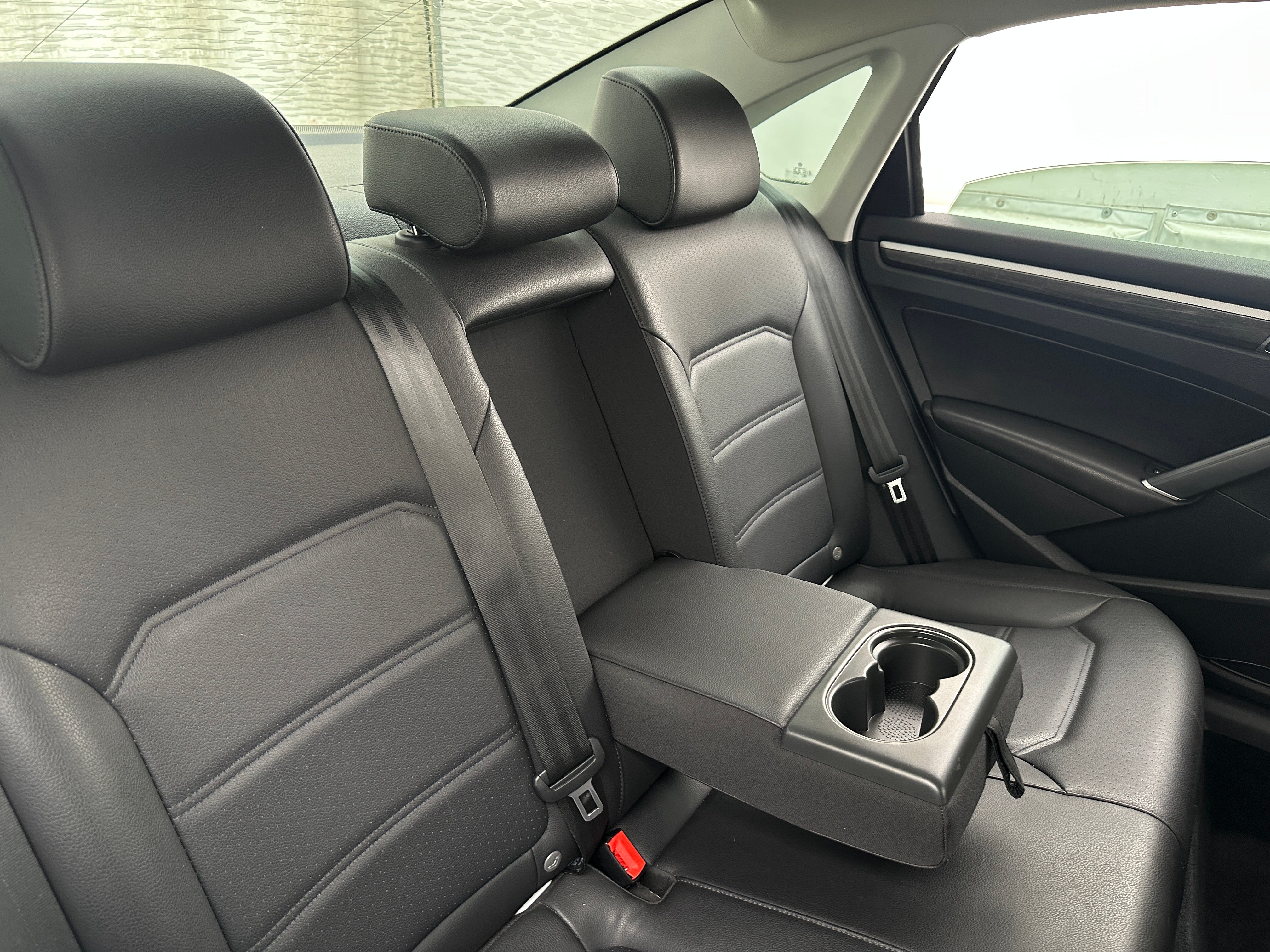 2018 Volkswagen Passat 2.0T 5