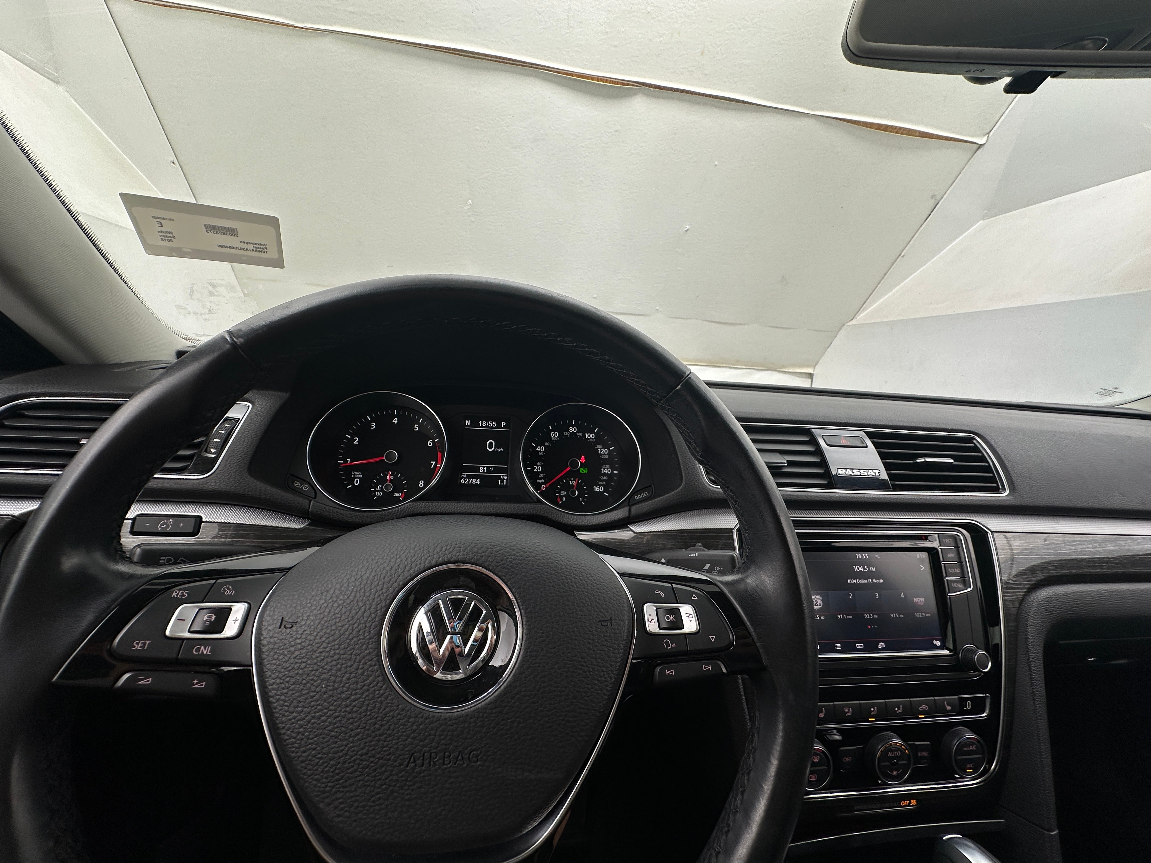 2018 Volkswagen Passat 2.0T 2