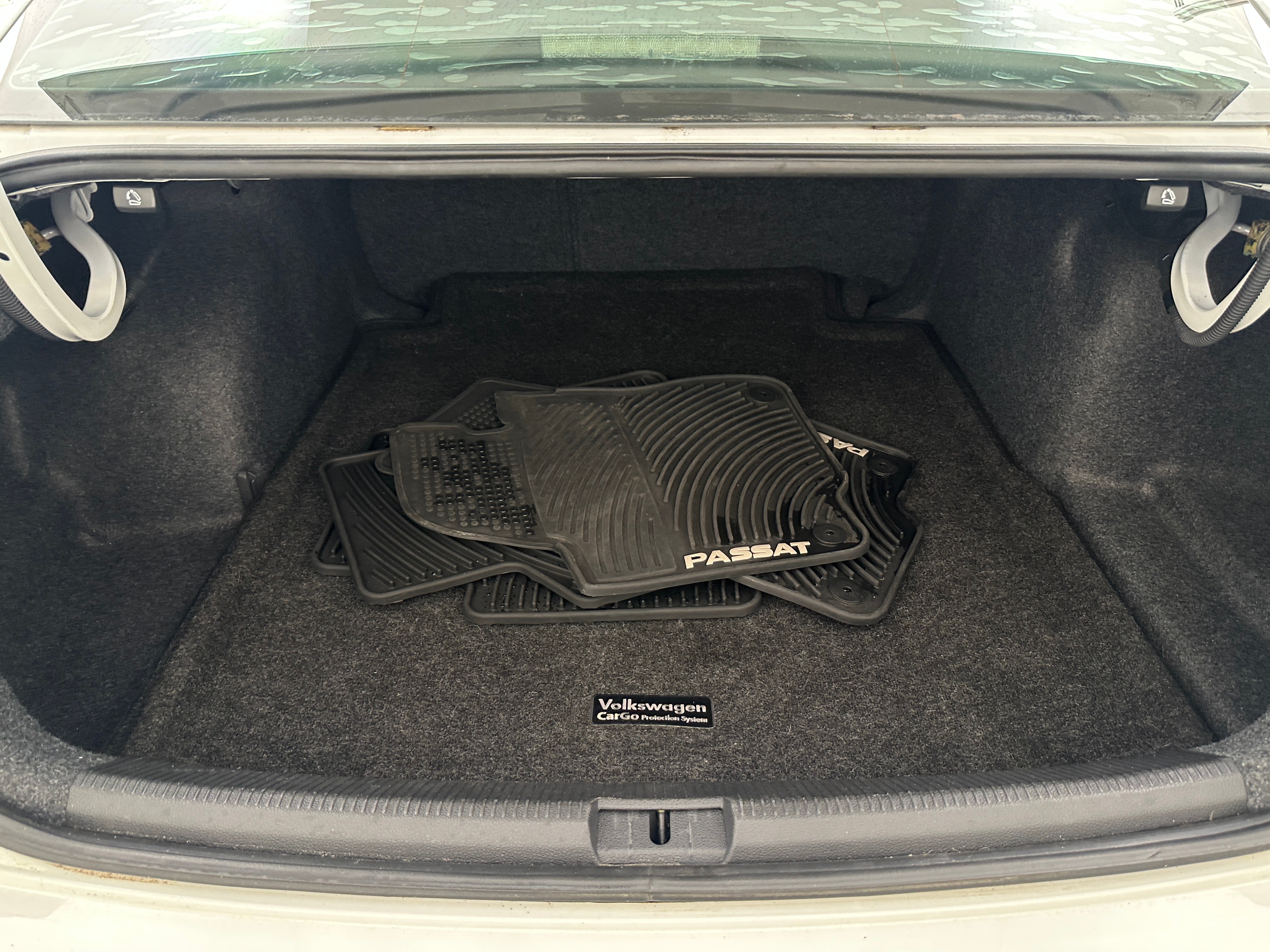 2018 Volkswagen Passat 2.0T 6