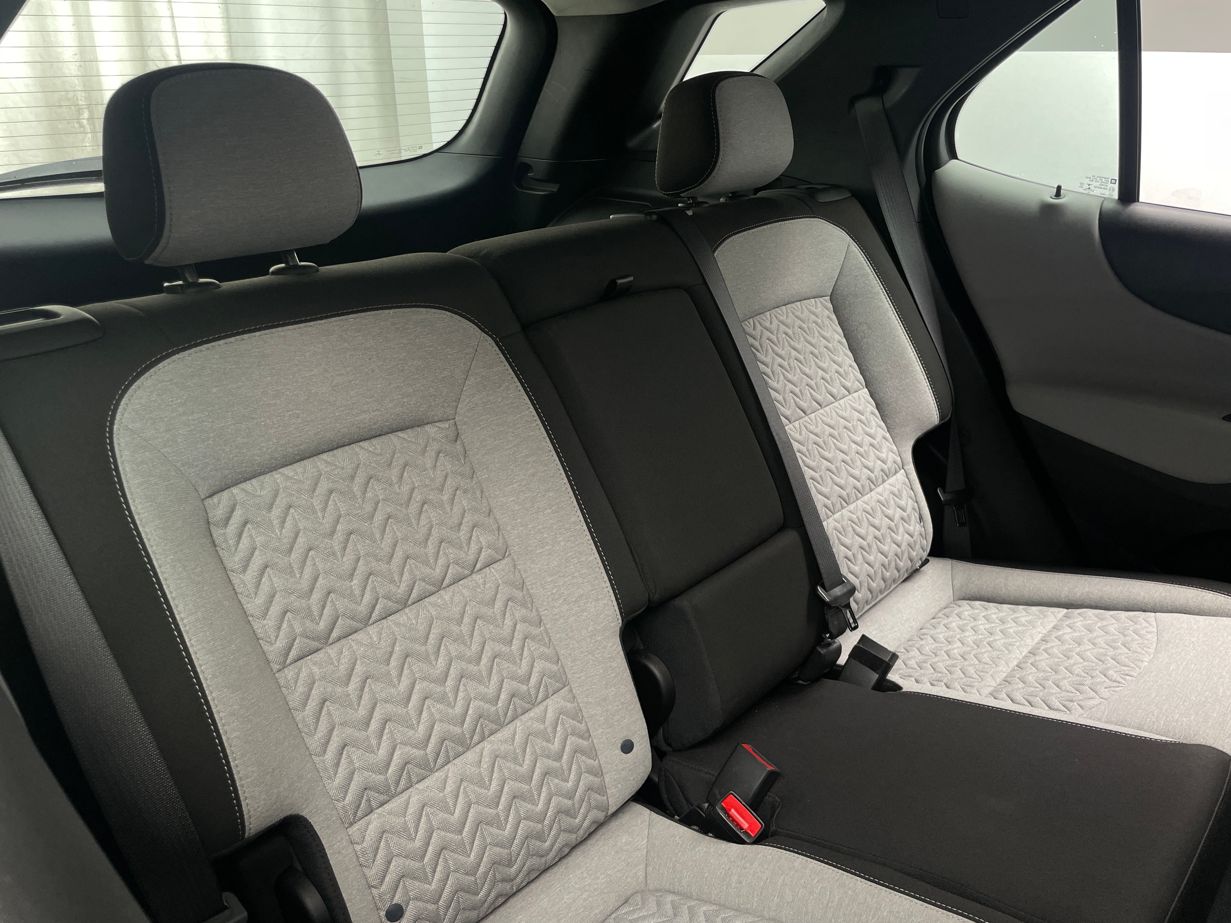 2022 Chevrolet Equinox LS 6