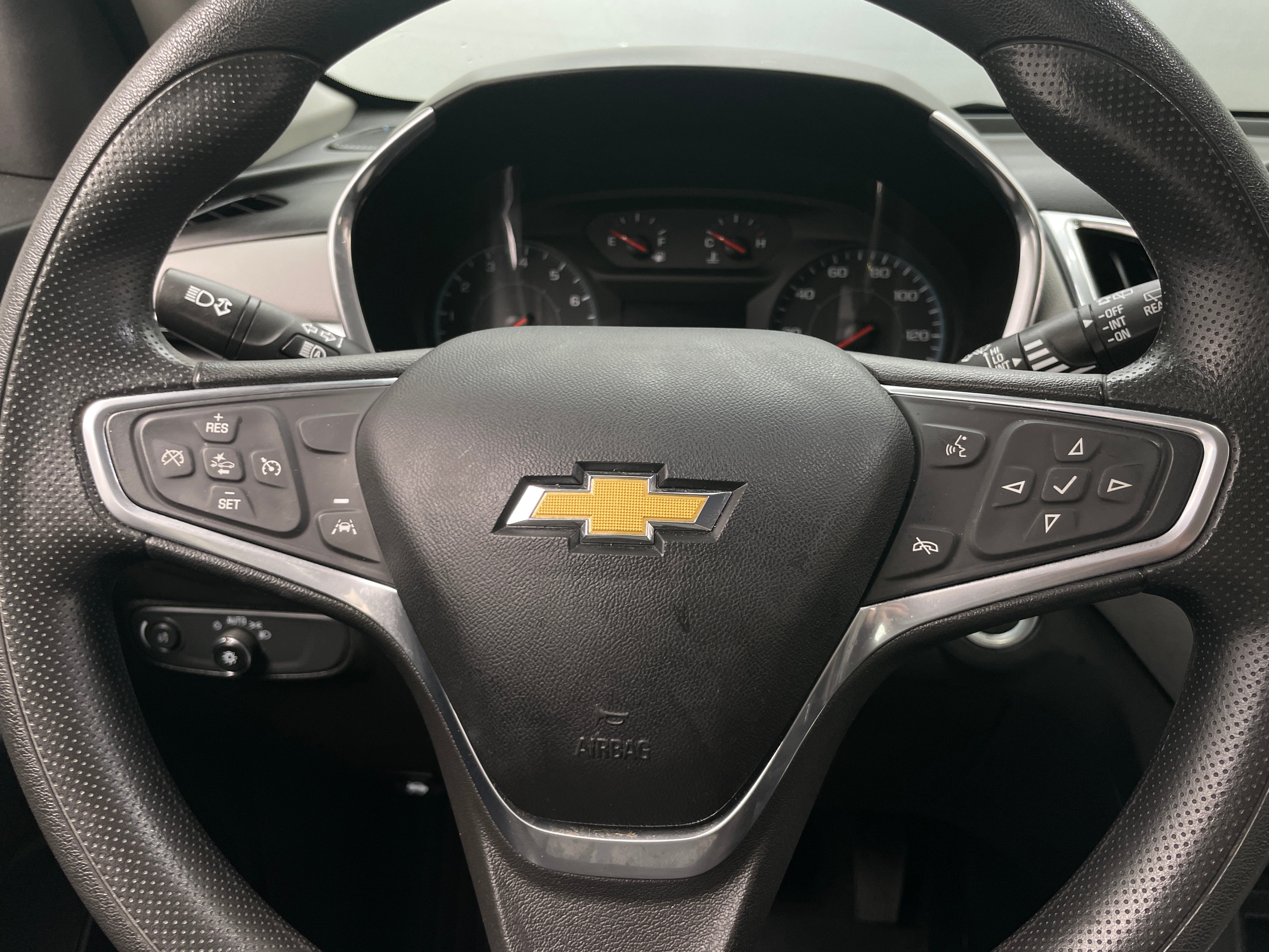 2022 Chevrolet Equinox LS 5