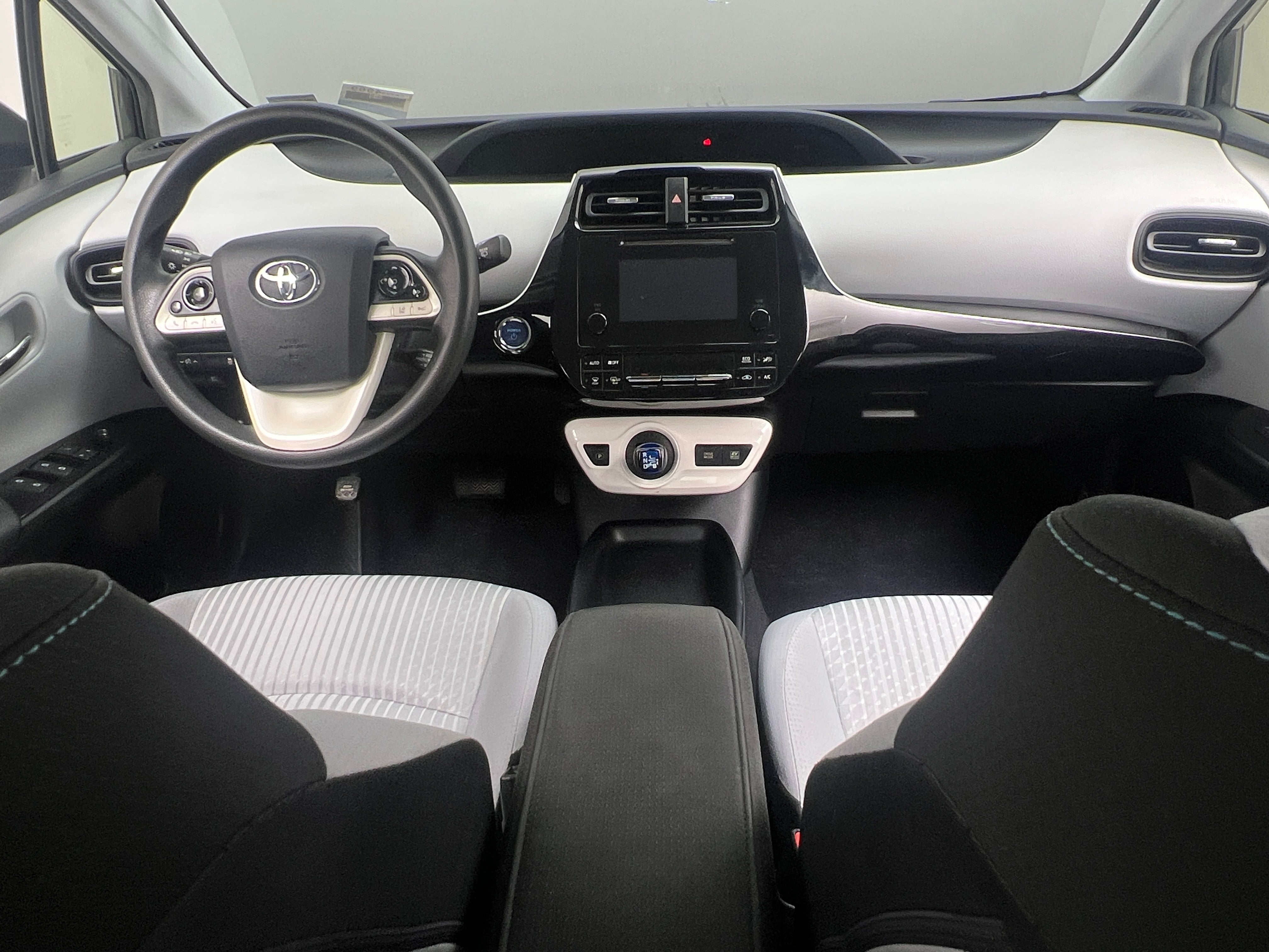Thumbnail: 2017 Toyota Prius - 3