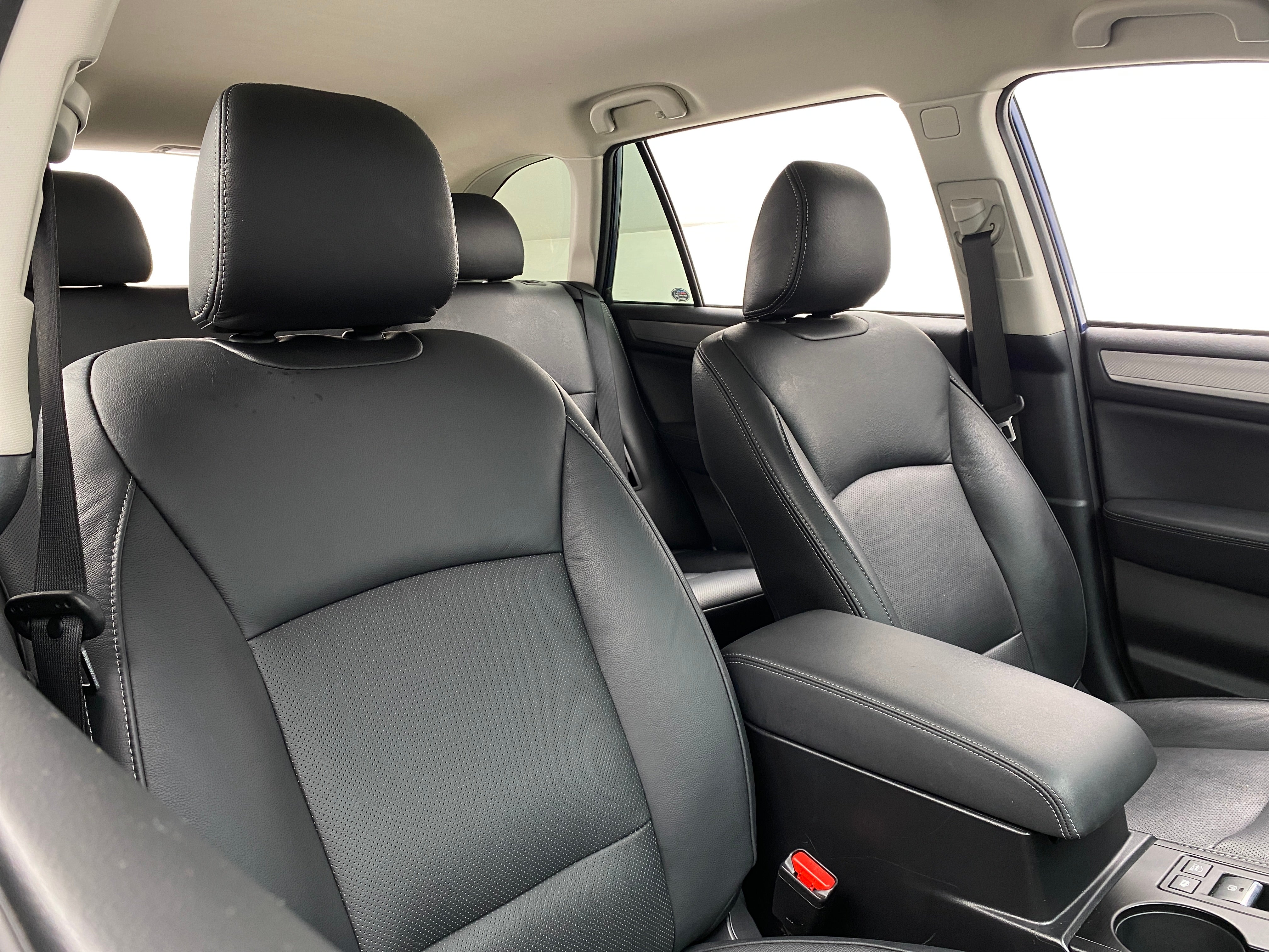 2019 Subaru Outback Premium 2