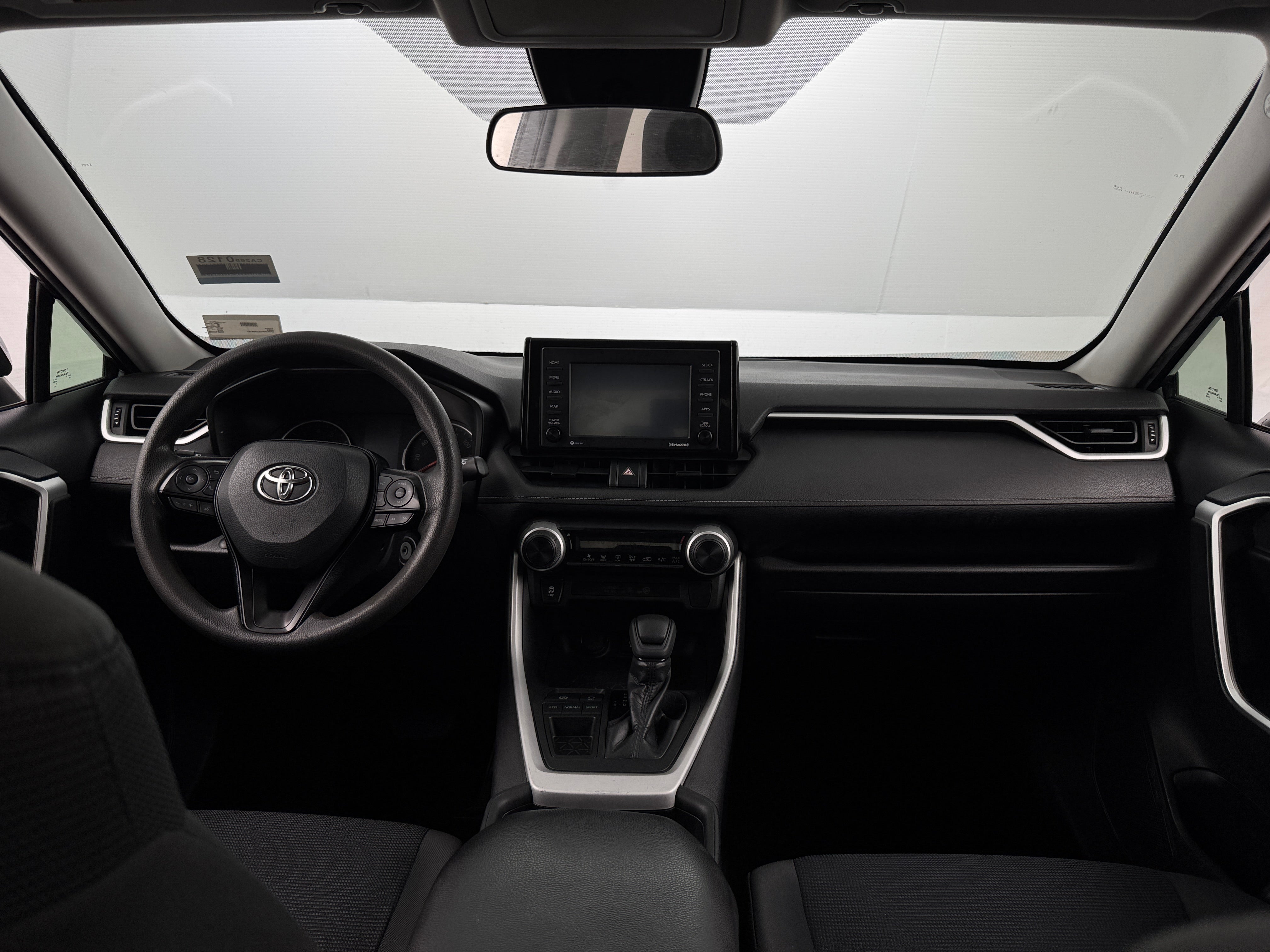 2020 Toyota RAV4 LE 3