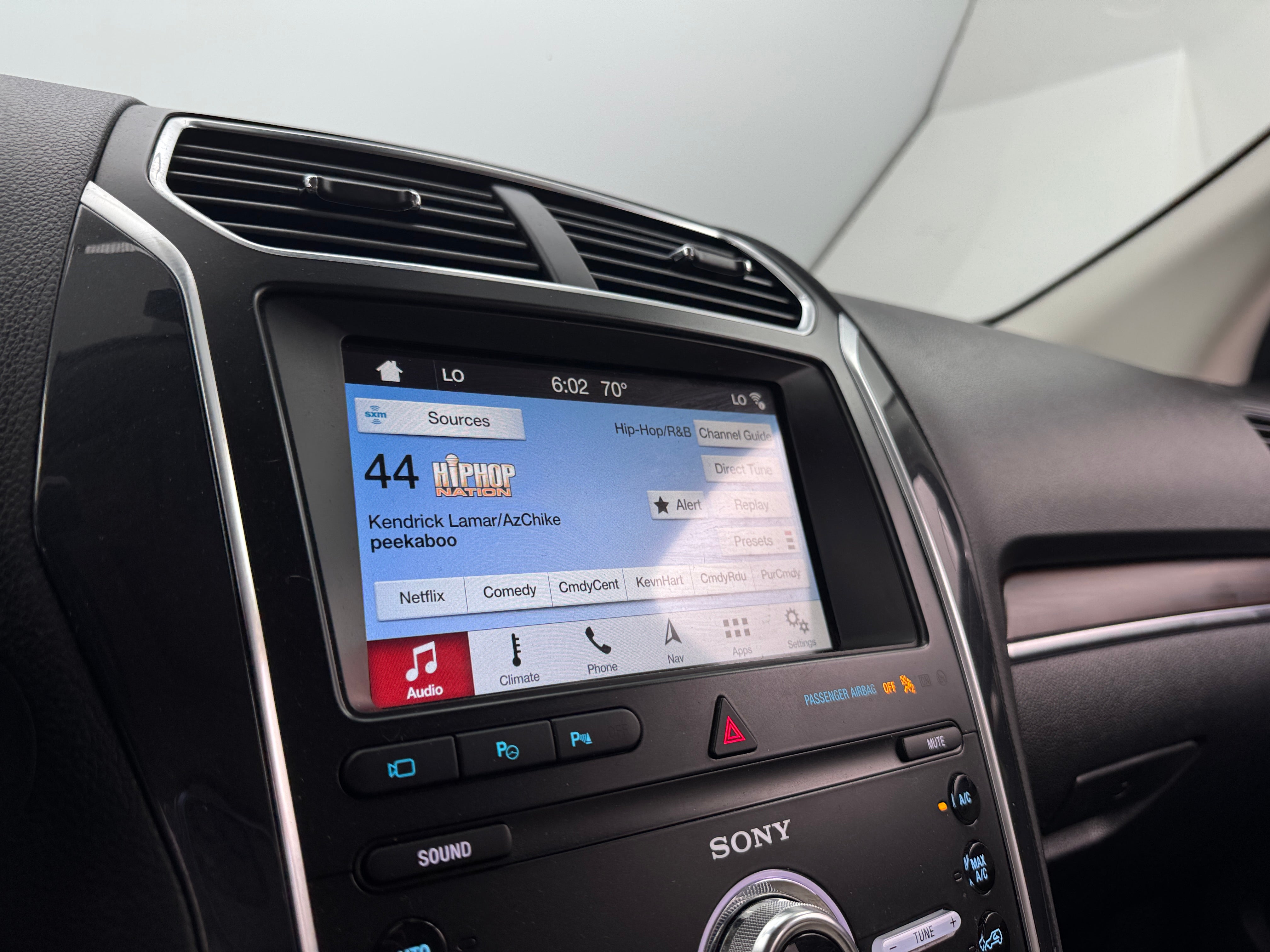 2019 Ford Explorer Limited 3