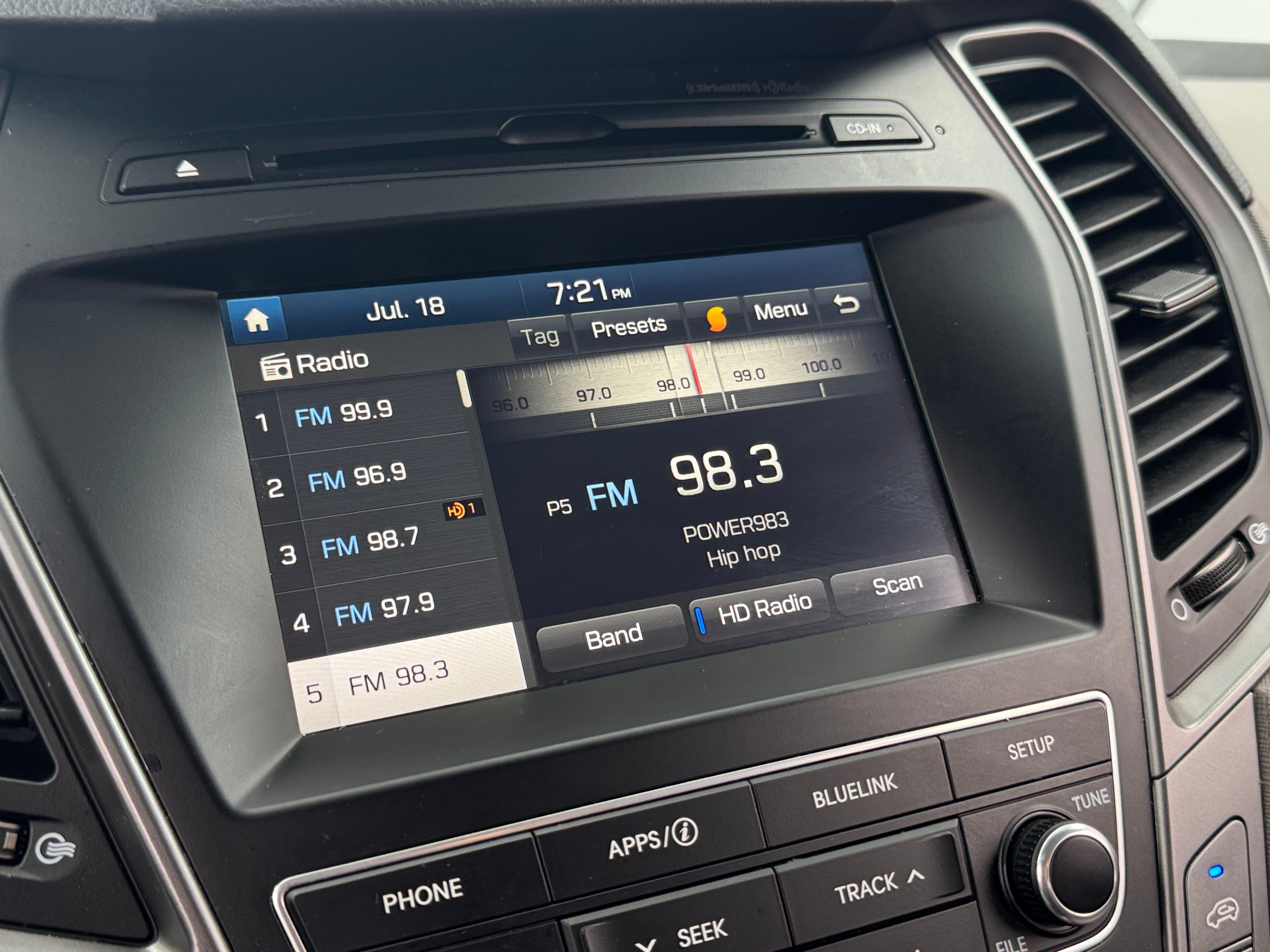 2017 Hyundai Santa Fe Sport 2.0T 3