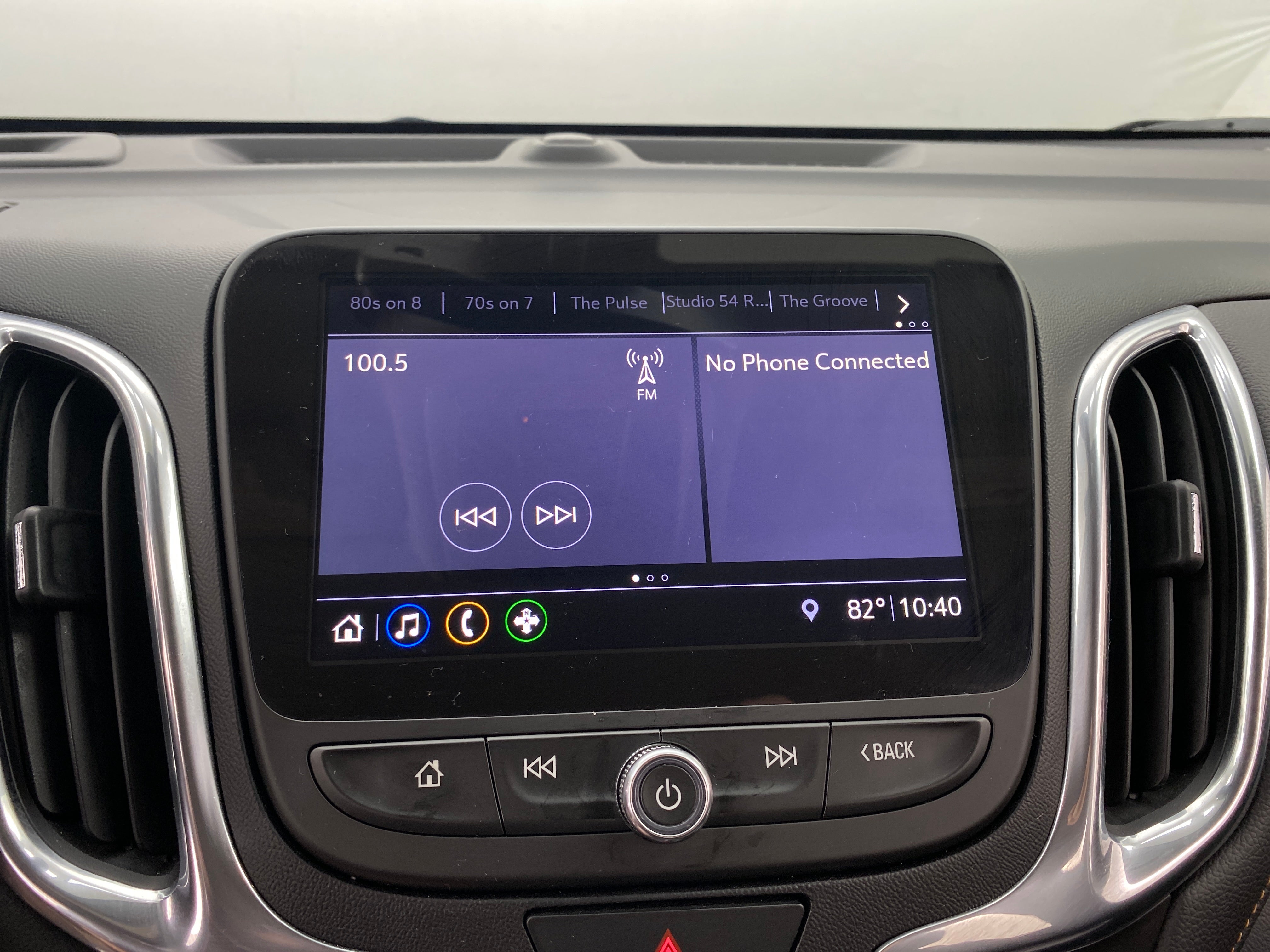 Thumbnail: 2020 Chevrolet Equinox - 3