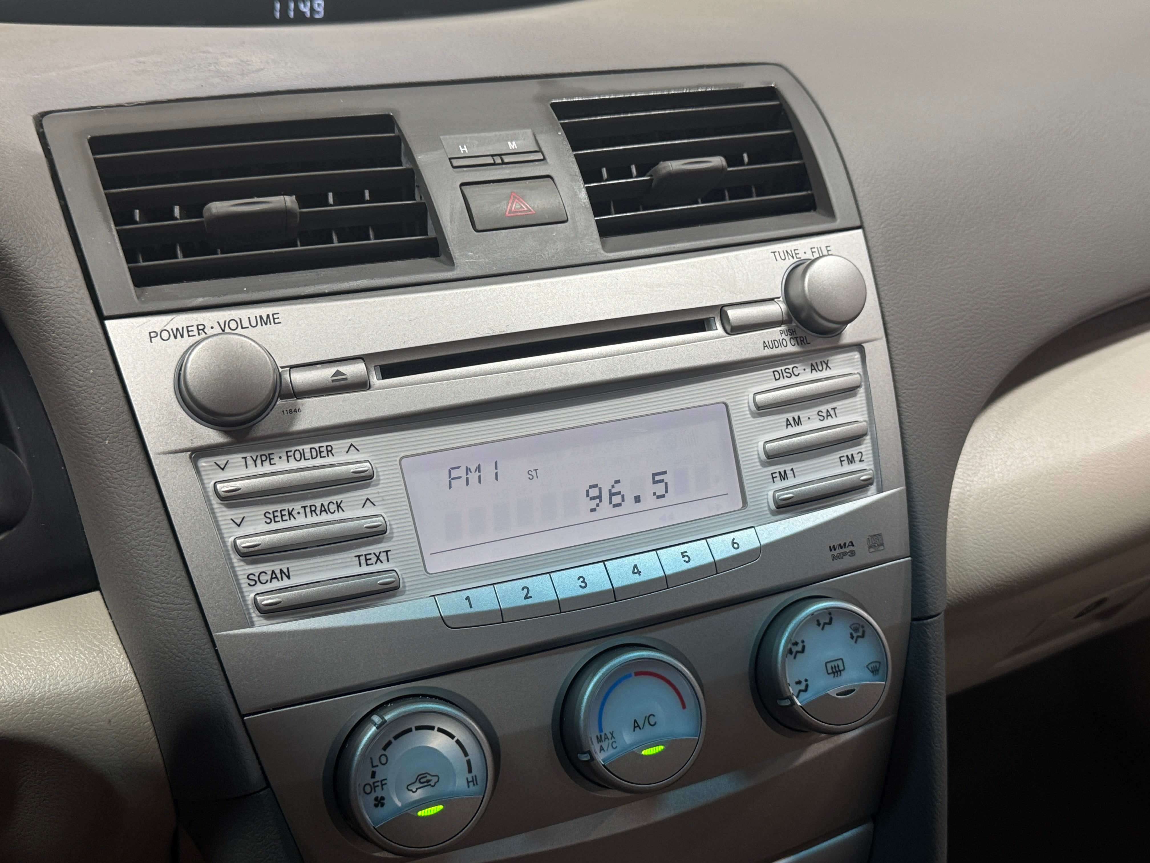Thumbnail: 2011 Toyota Camry - 4