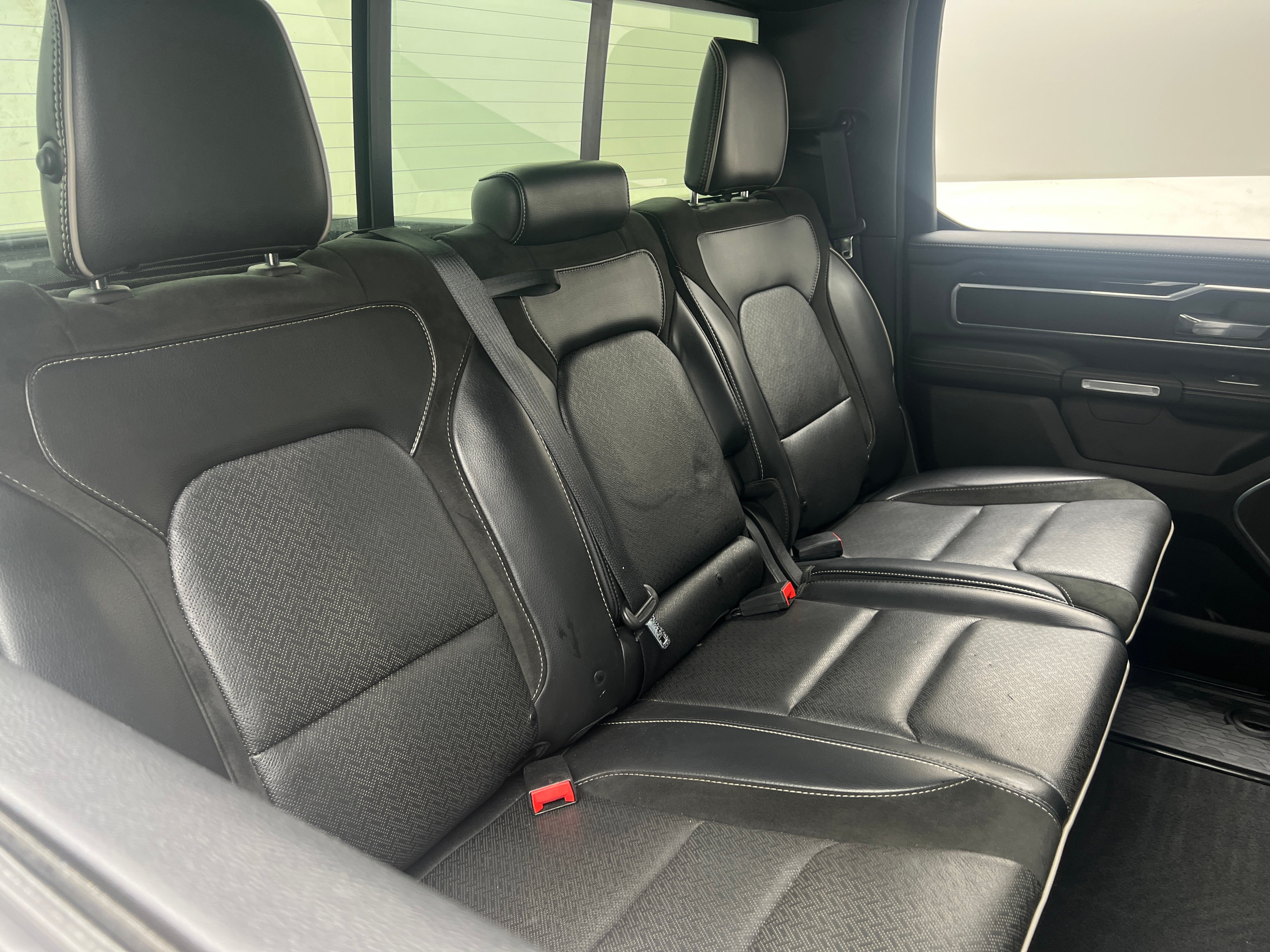 2019 RAM 1500 Laramie 5