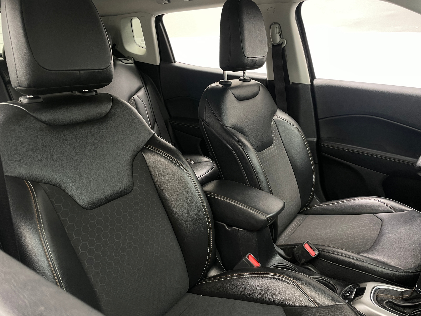 Thumbnail: 2019 Jeep Compass - 2
