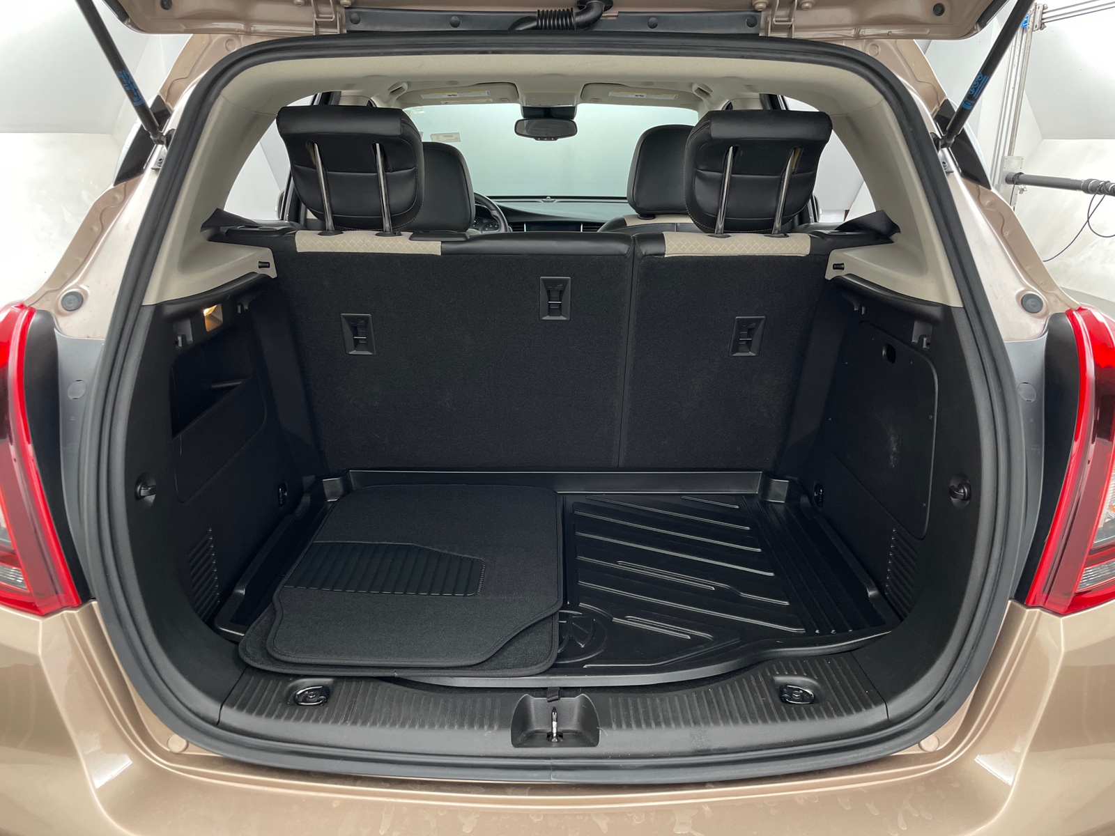Thumbnail: 2019 Buick Encore - 6