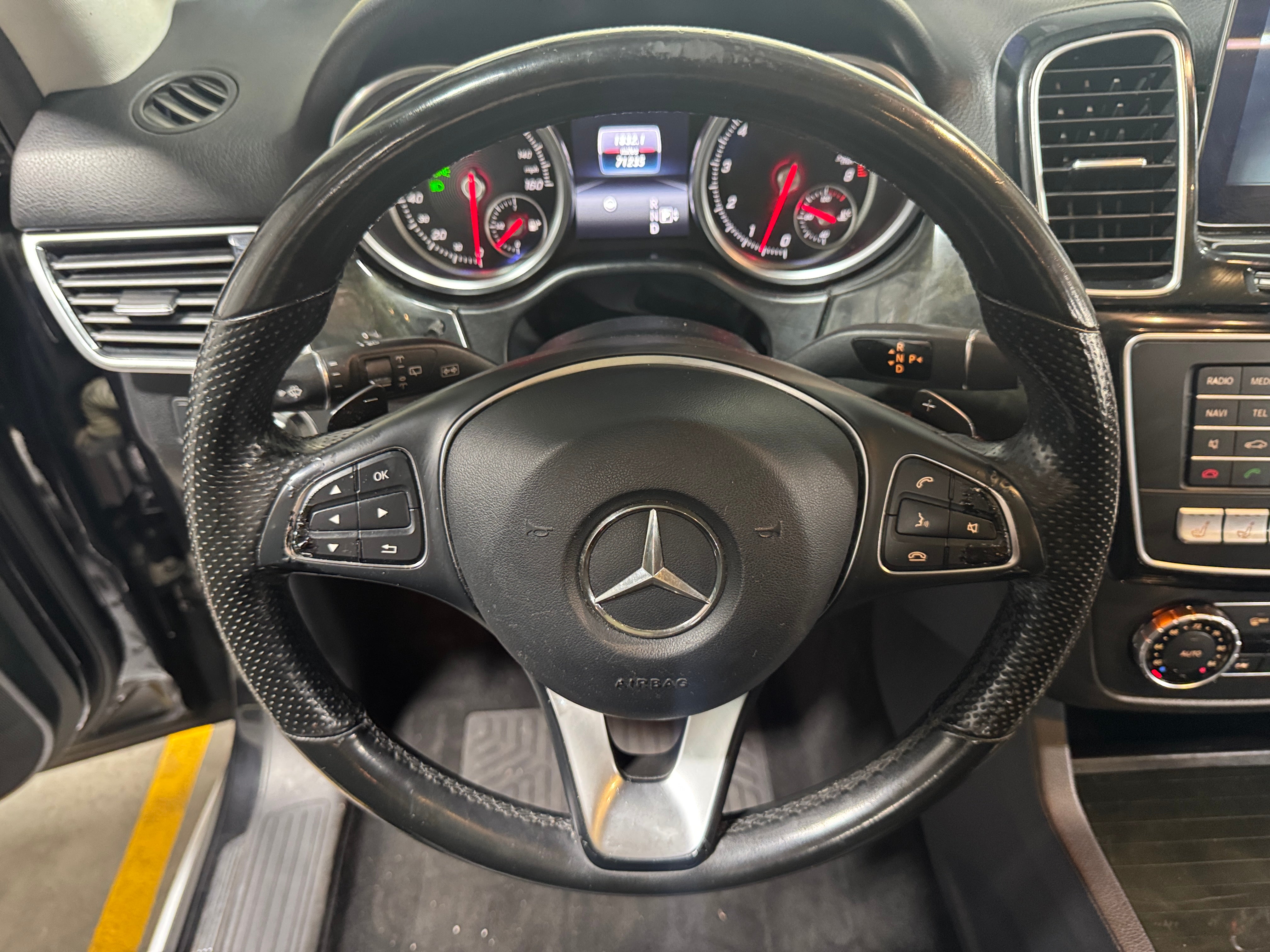 Thumbnail: 2016 Mercedes-Benz GLE - 4