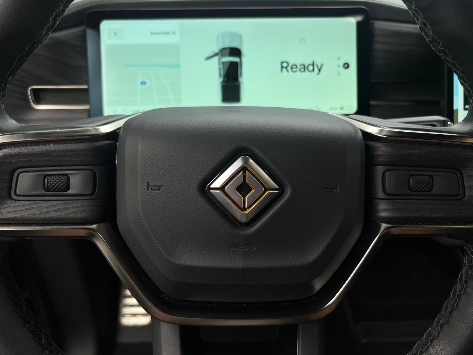 Thumbnail: 2024 Rivian R1T - 4