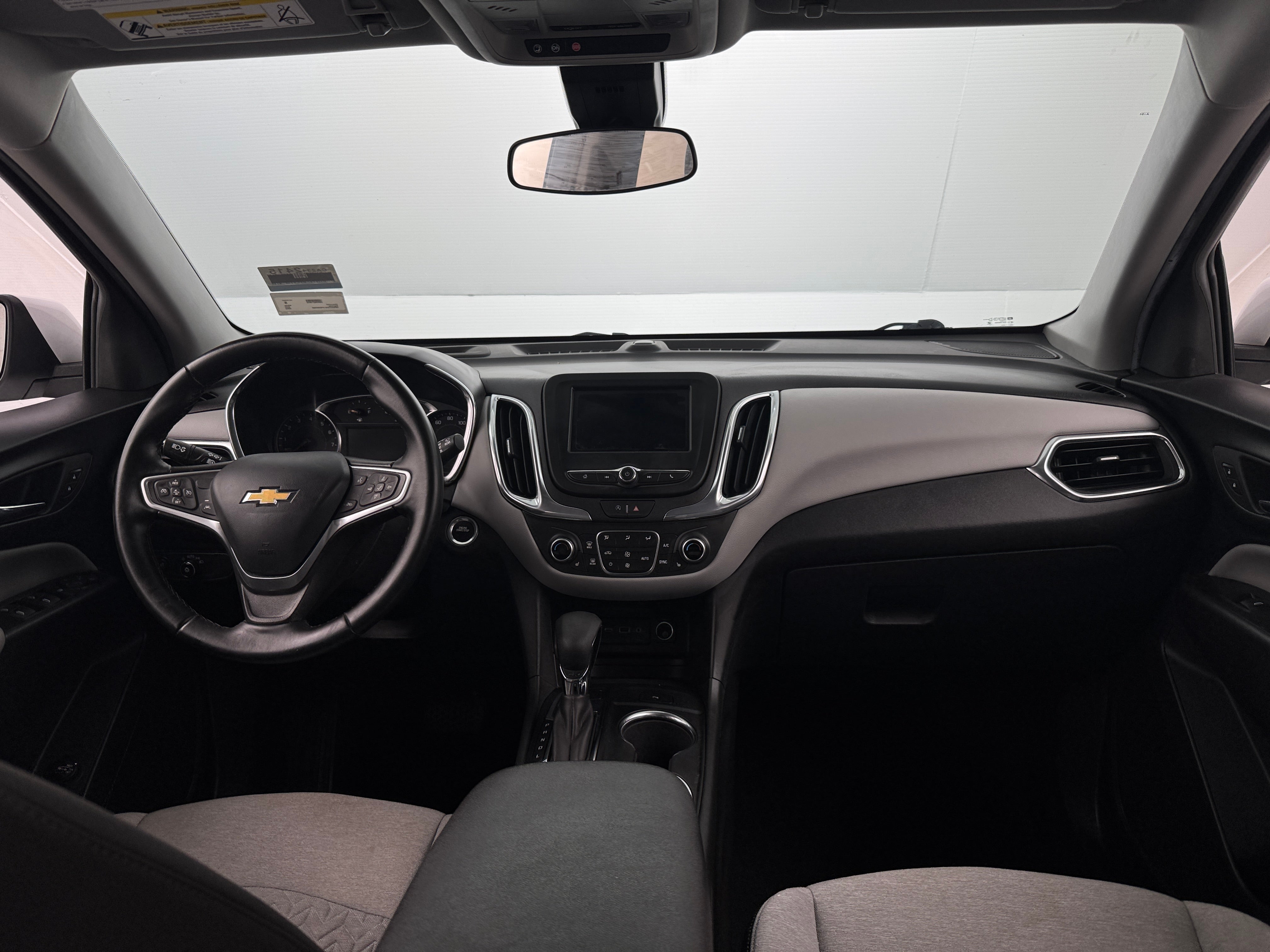 Thumbnail: 2023 Chevrolet Equinox - 3