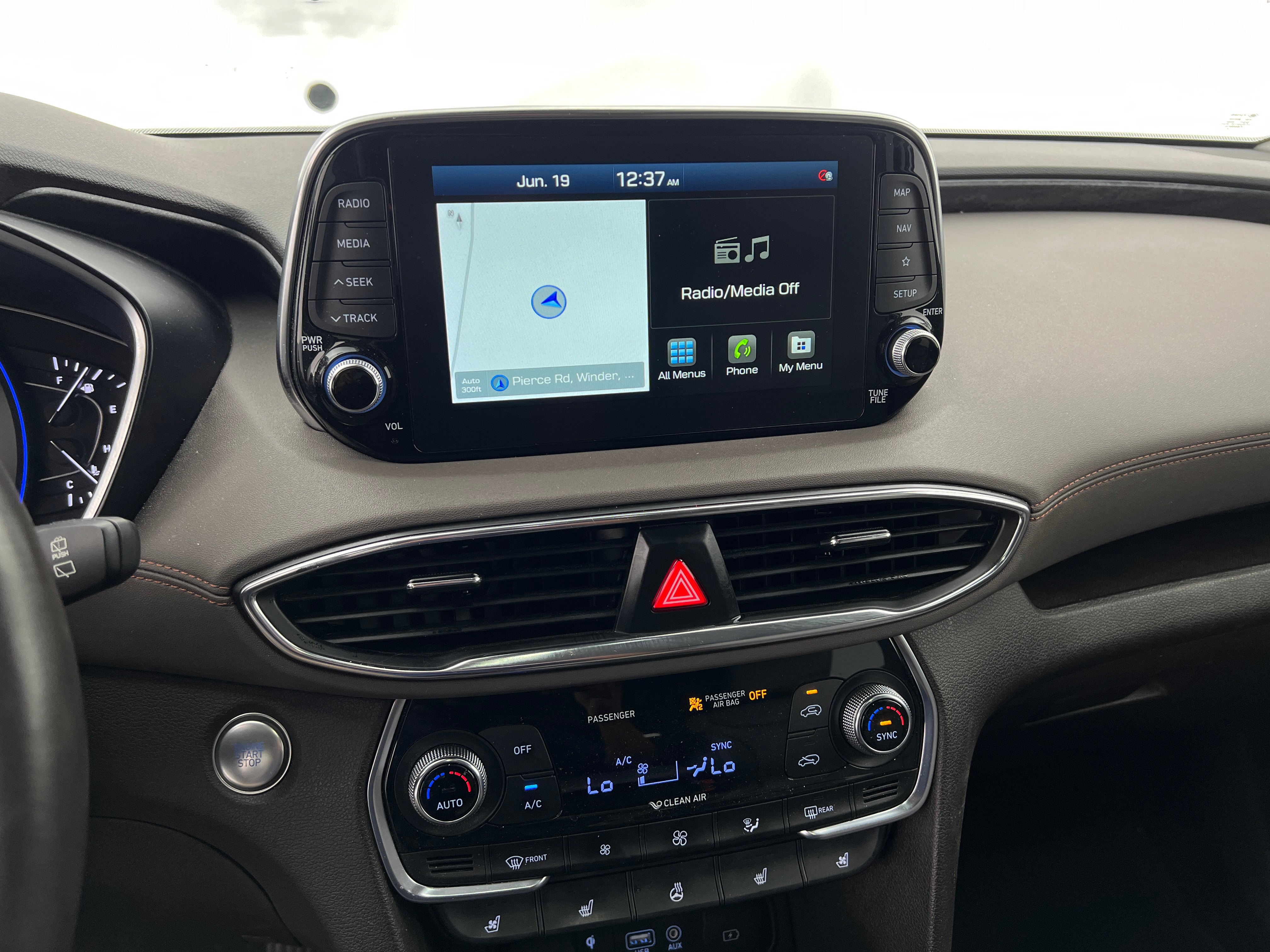 Thumbnail: 2020 Hyundai Santa Fe - 3