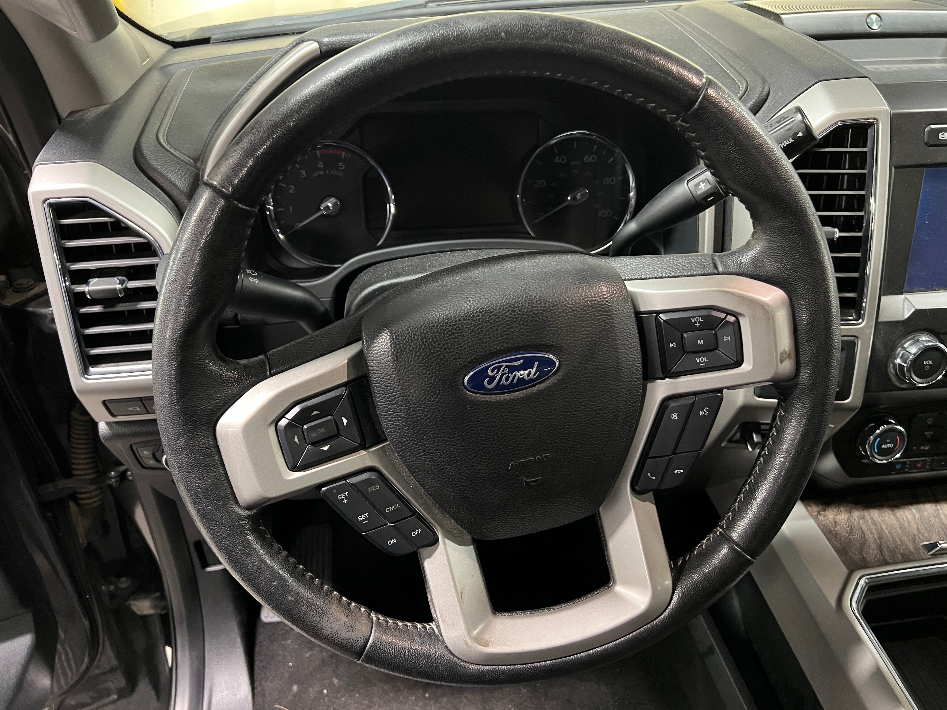 Thumbnail: 2019 Ford Econoline - 4