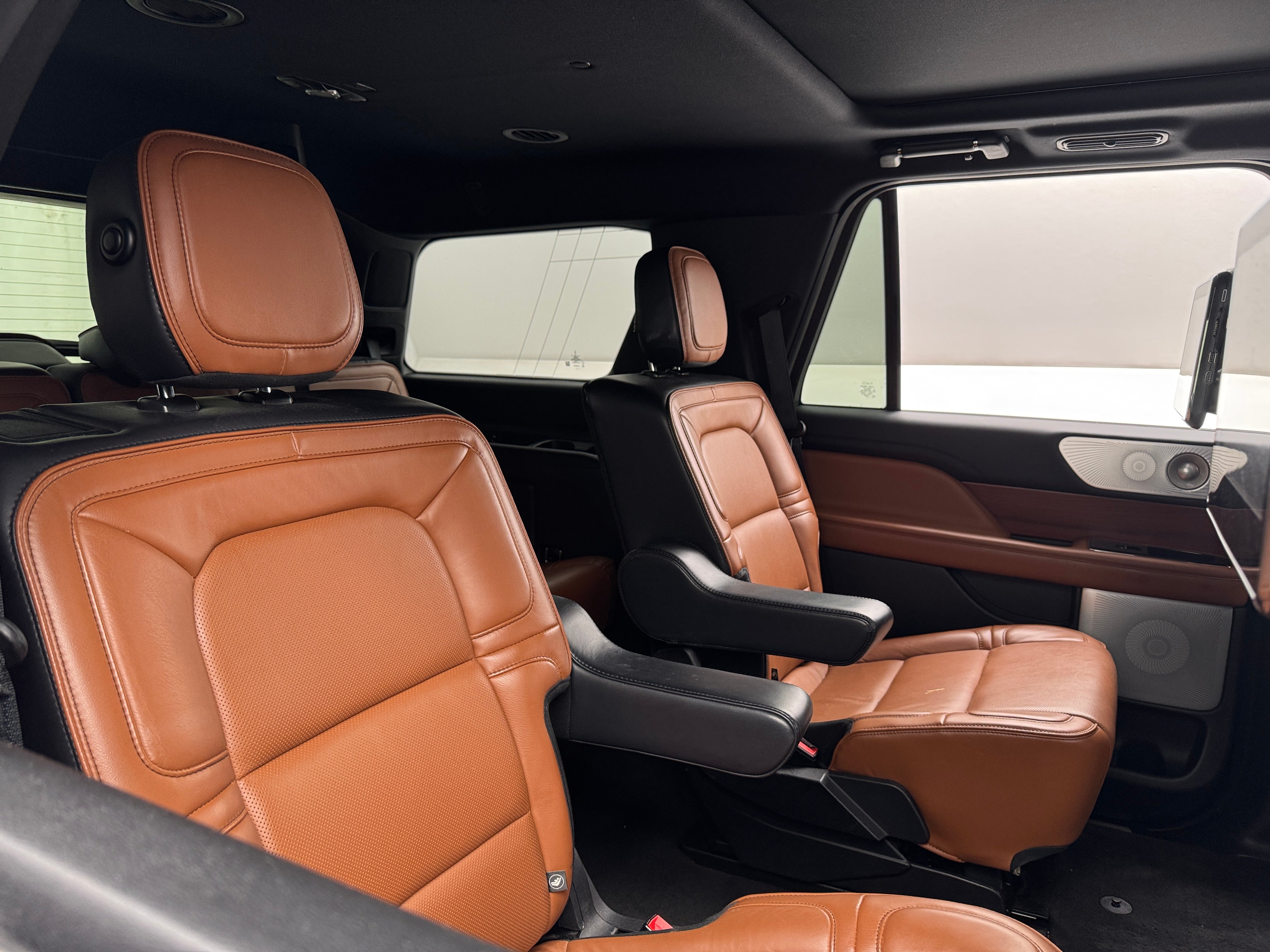 Thumbnail: 2019 Lincoln Navigator - 5