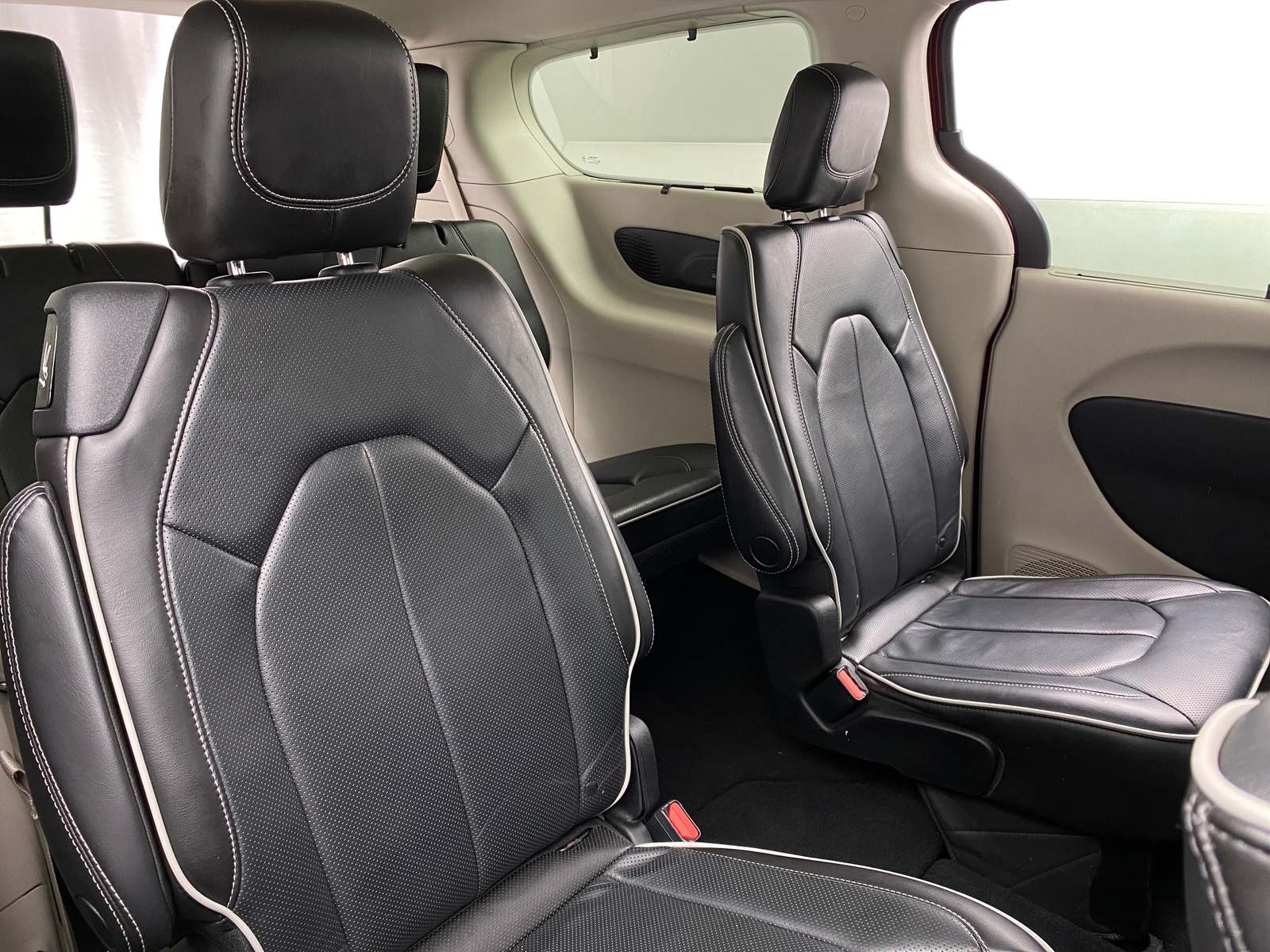 Thumbnail: 2021 Chrysler Pacifica - 5
