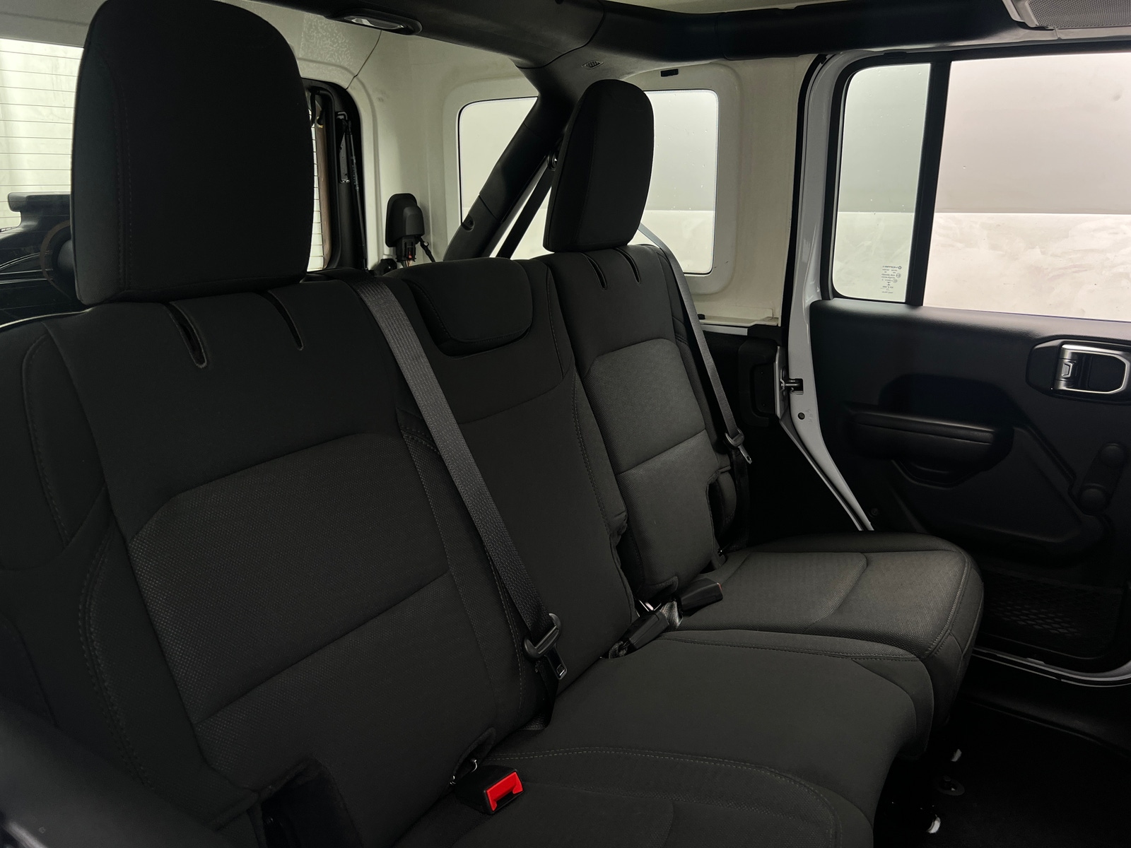 Thumbnail: 2019 Jeep Wrangler - 6