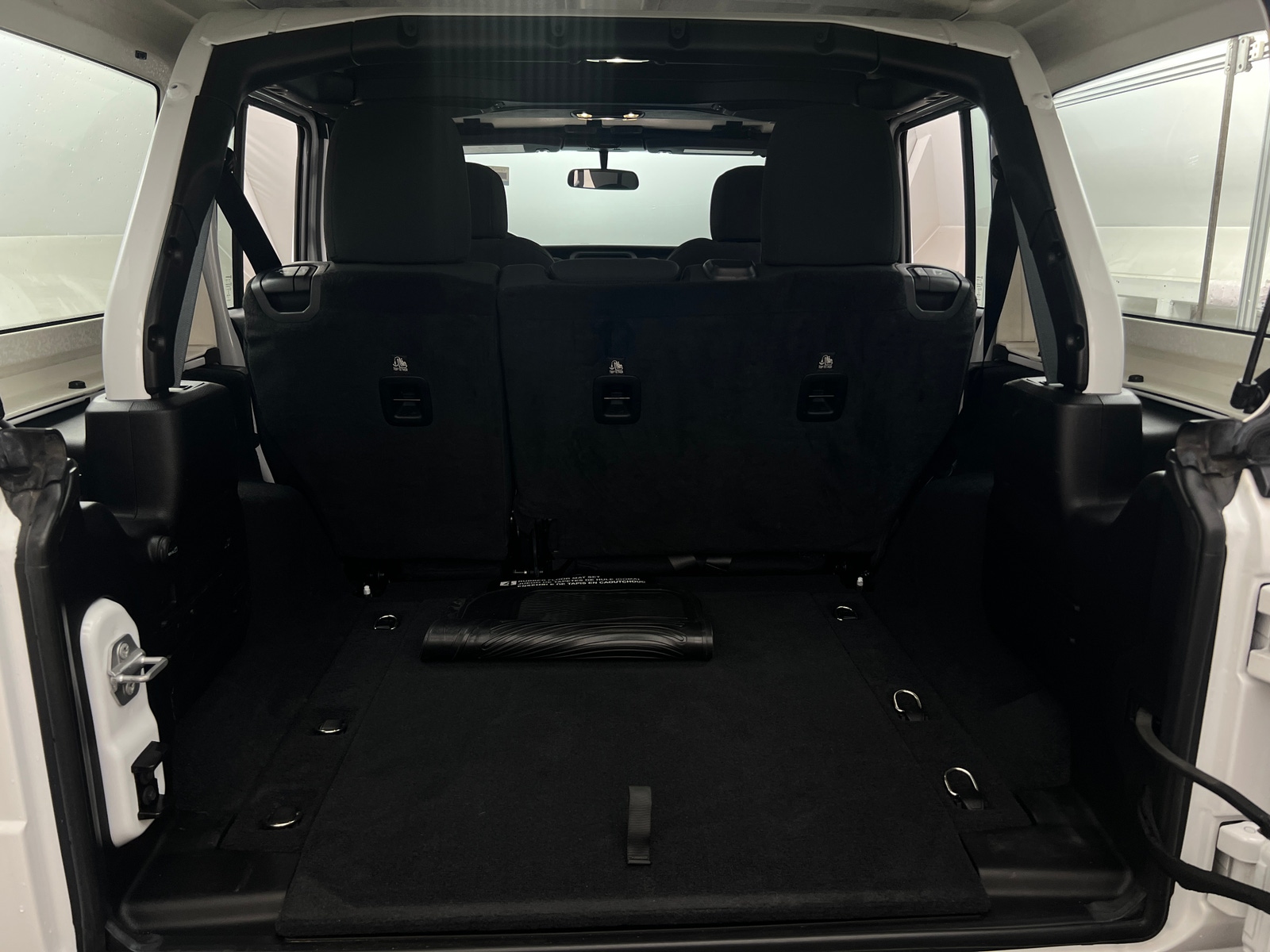 Thumbnail: 2019 Jeep Wrangler - 7