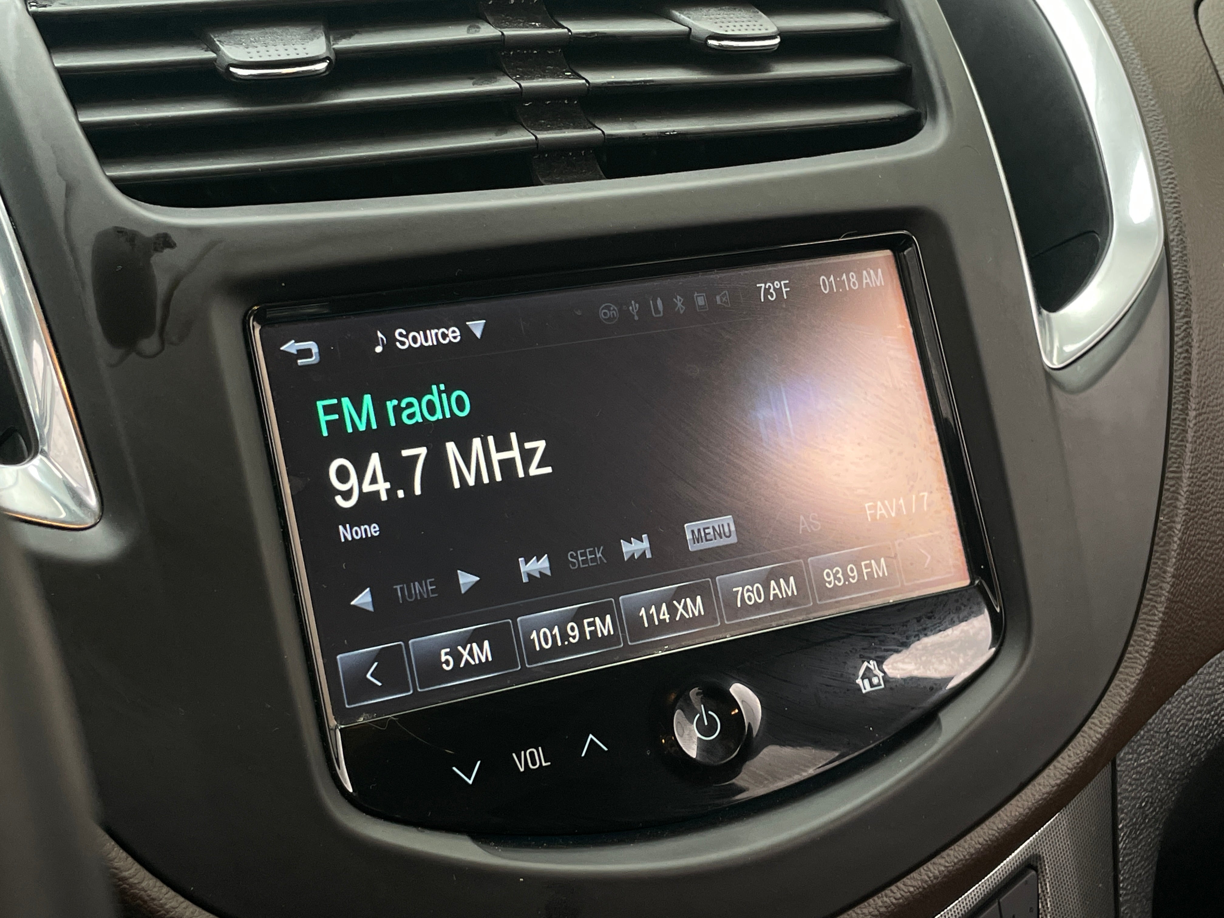 Thumbnail: 2016 Chevrolet Trax - 3