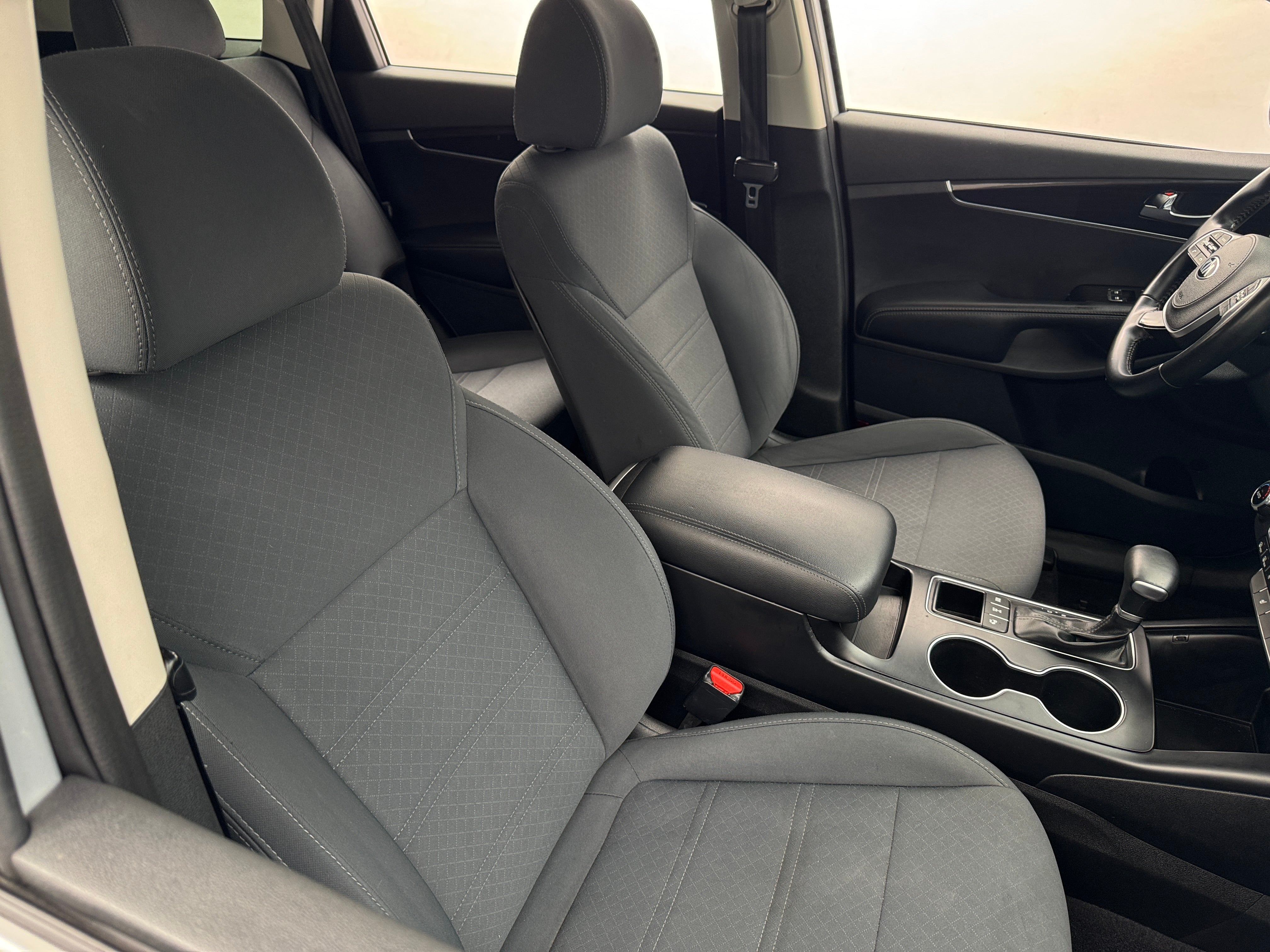 Thumbnail: 2019 Kia Sorento - 2