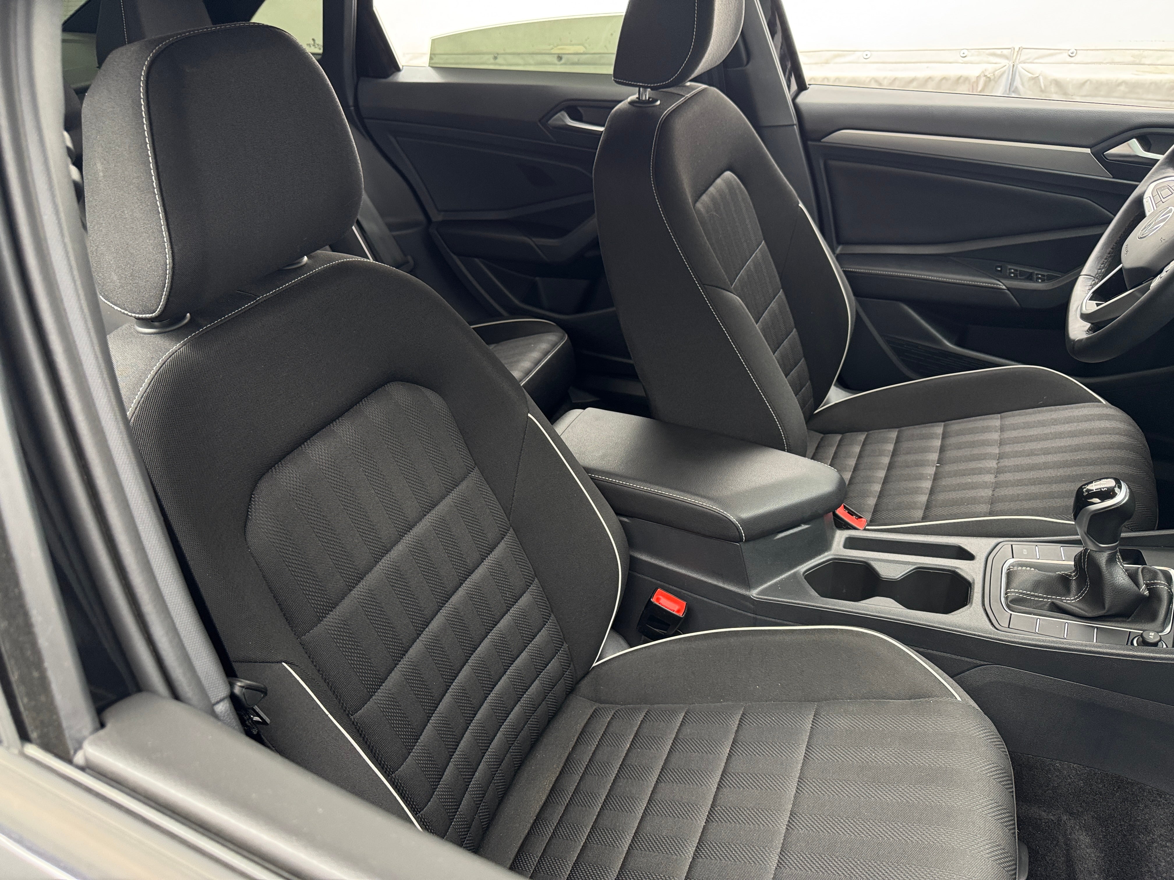 Thumbnail: 2023 Volkswagen Jetta - 2