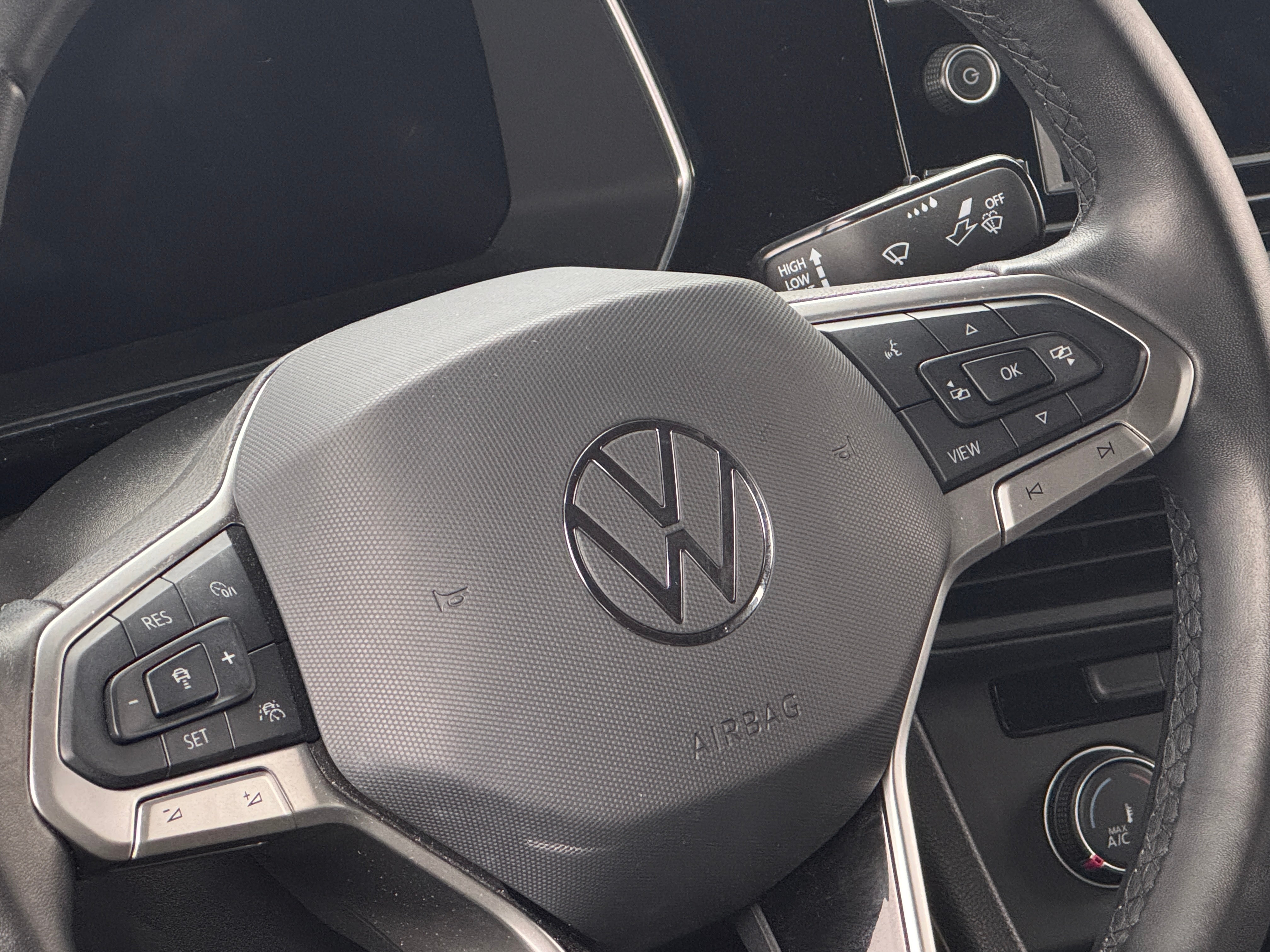 Thumbnail: 2023 Volkswagen Jetta - 5