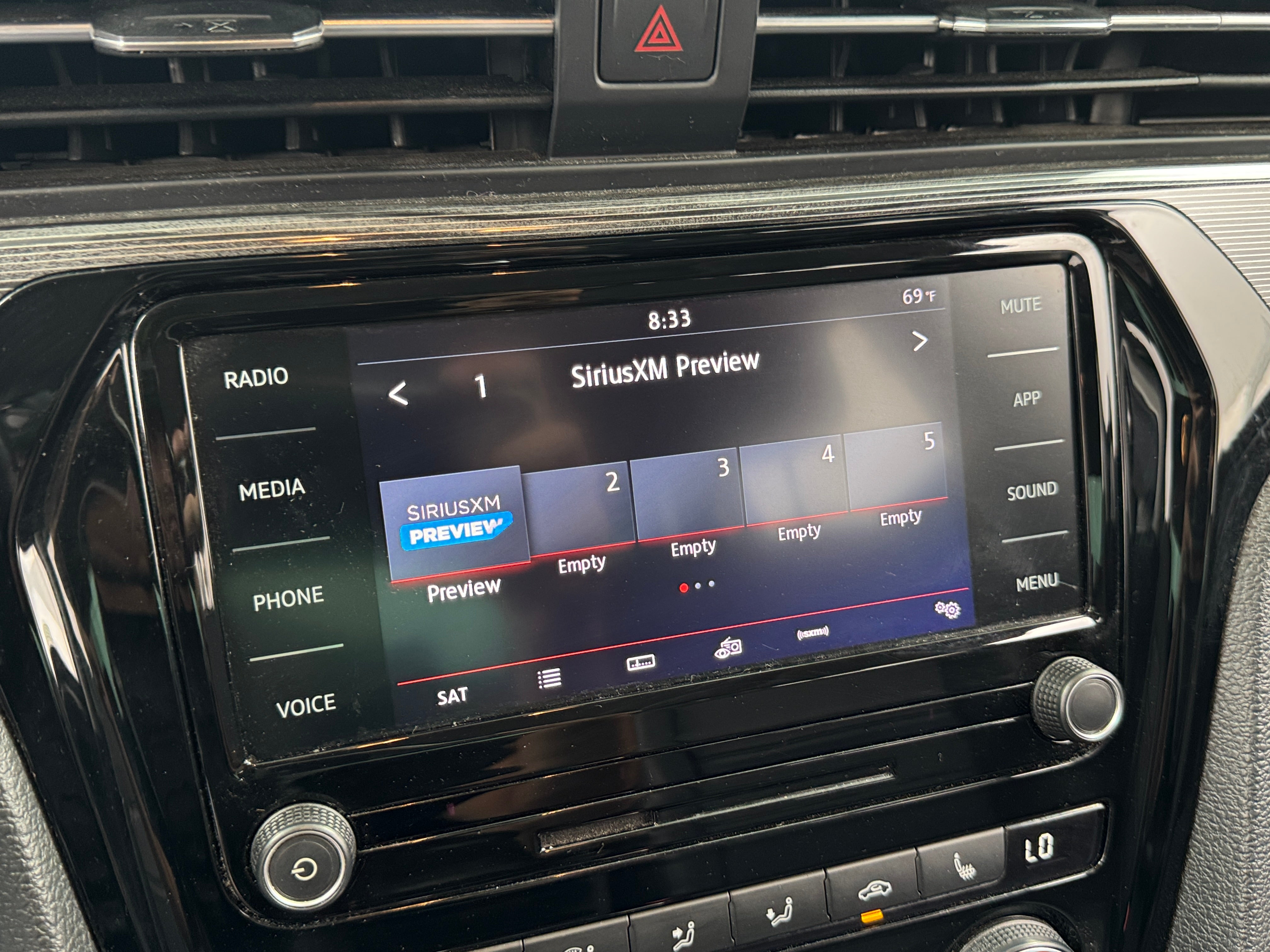 2020 Volkswagen Passat R-Line 4
